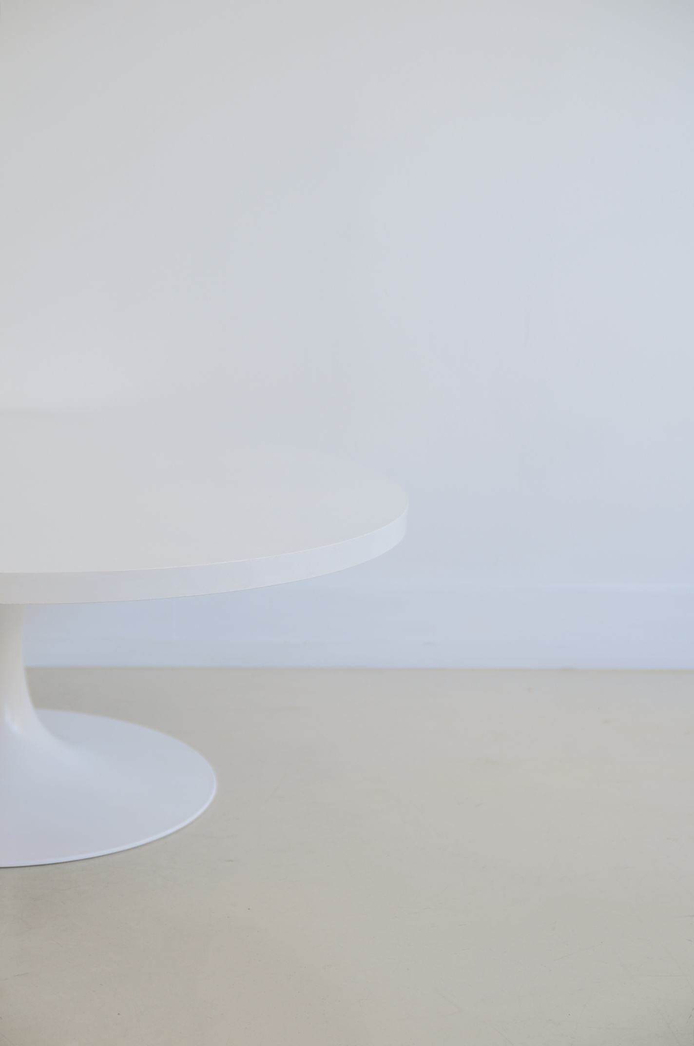 Witte Tulip Salontafel Maurice Burke Voor Arkana image 5