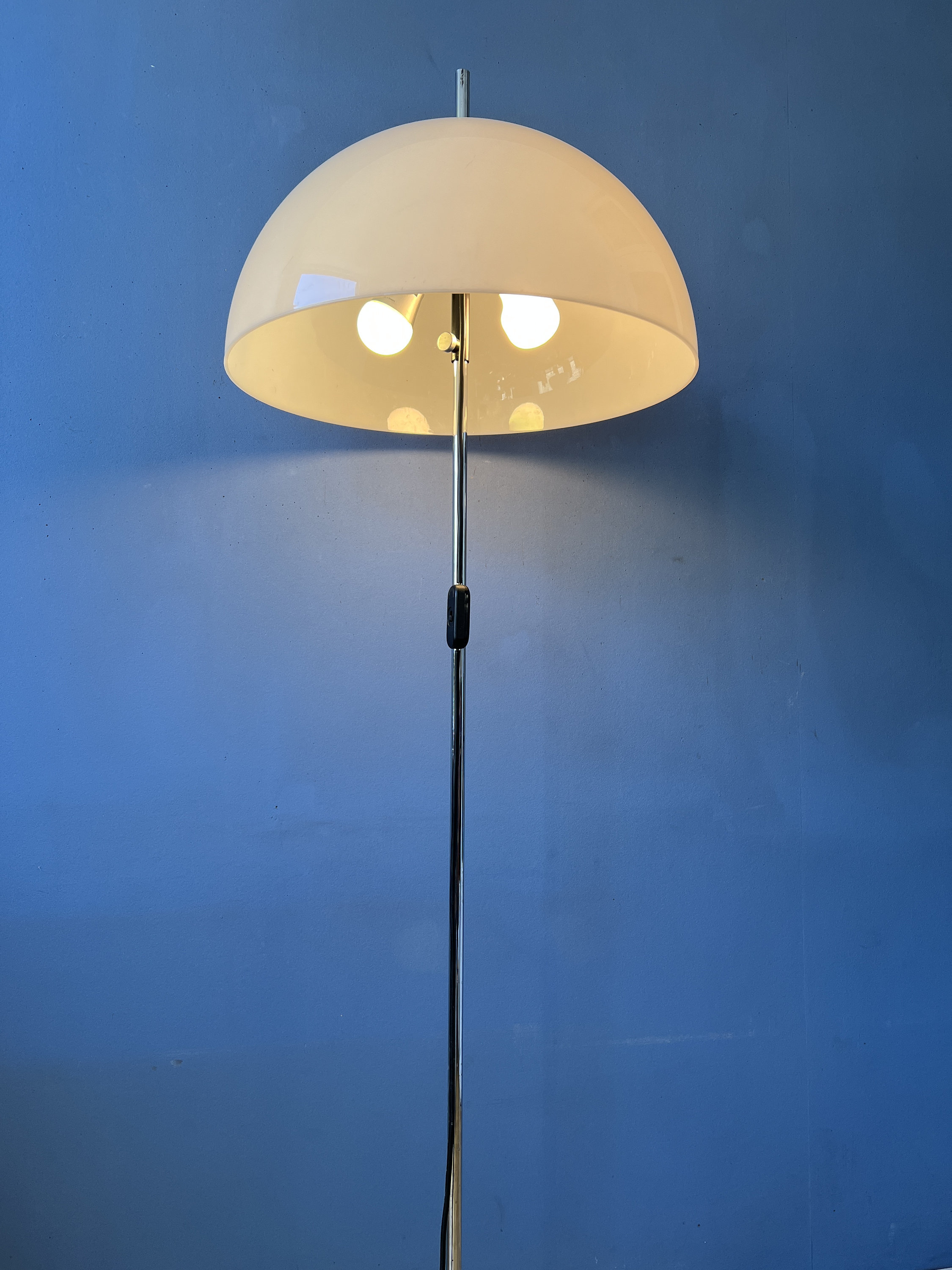 Vintage Dijkstra Mushroom Vloerlamp Met Kap Van Wit Acrylglas image 2