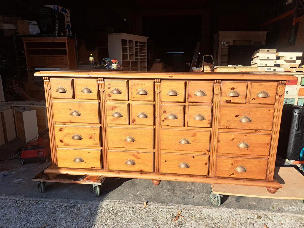 Zware Grenen Ladekast 22 Lades image 2