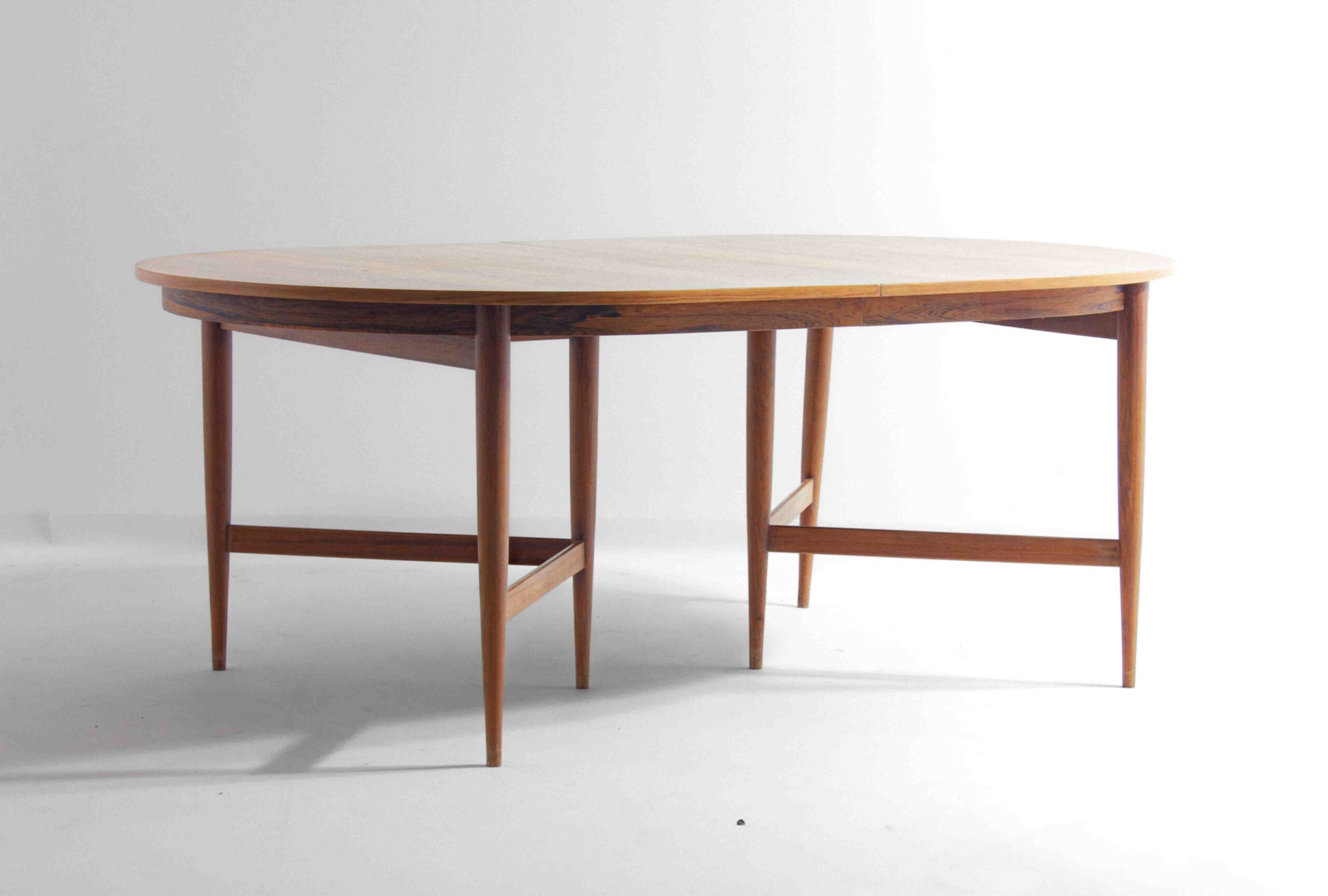 Mid-century Uittrekbare Ovale Eettafel Van Oswald Vermaercke In Teak image 6