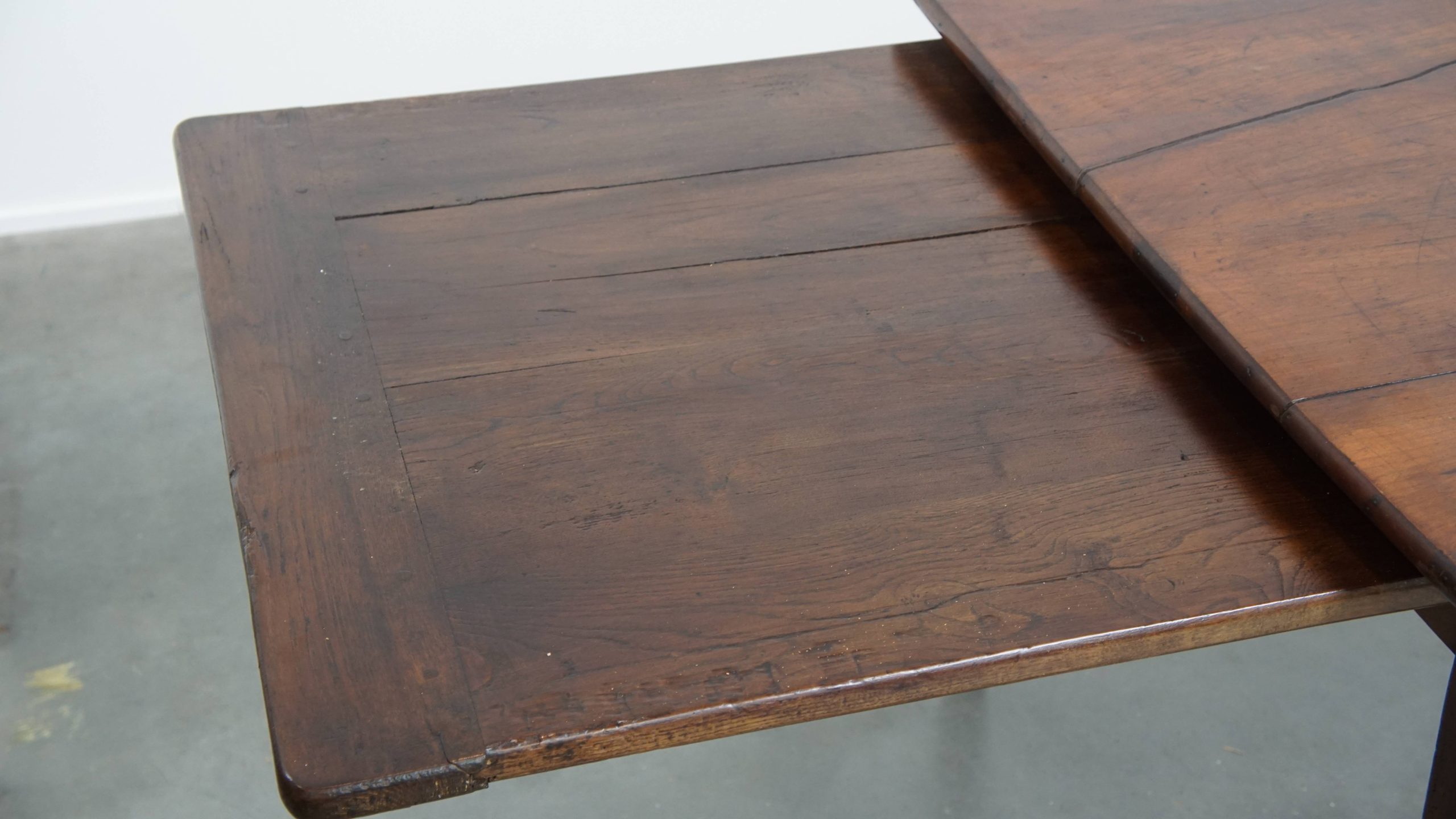 Antieke Franse Eettafel Gemaakt Van Kersenhout In Een Warme Kleur image 11