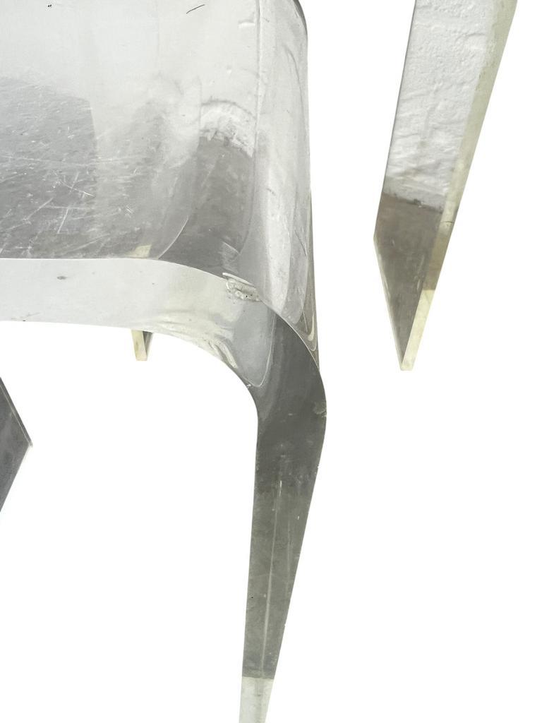 Set Van 2 Vintage Plexi Curved Bijzettafeltjes / Sidetables image 4