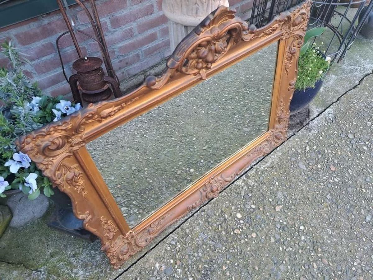 Oude Handgemaakte Kuif Spiegel Afm 86x60m Met Kuif 73cm Hoog image 3