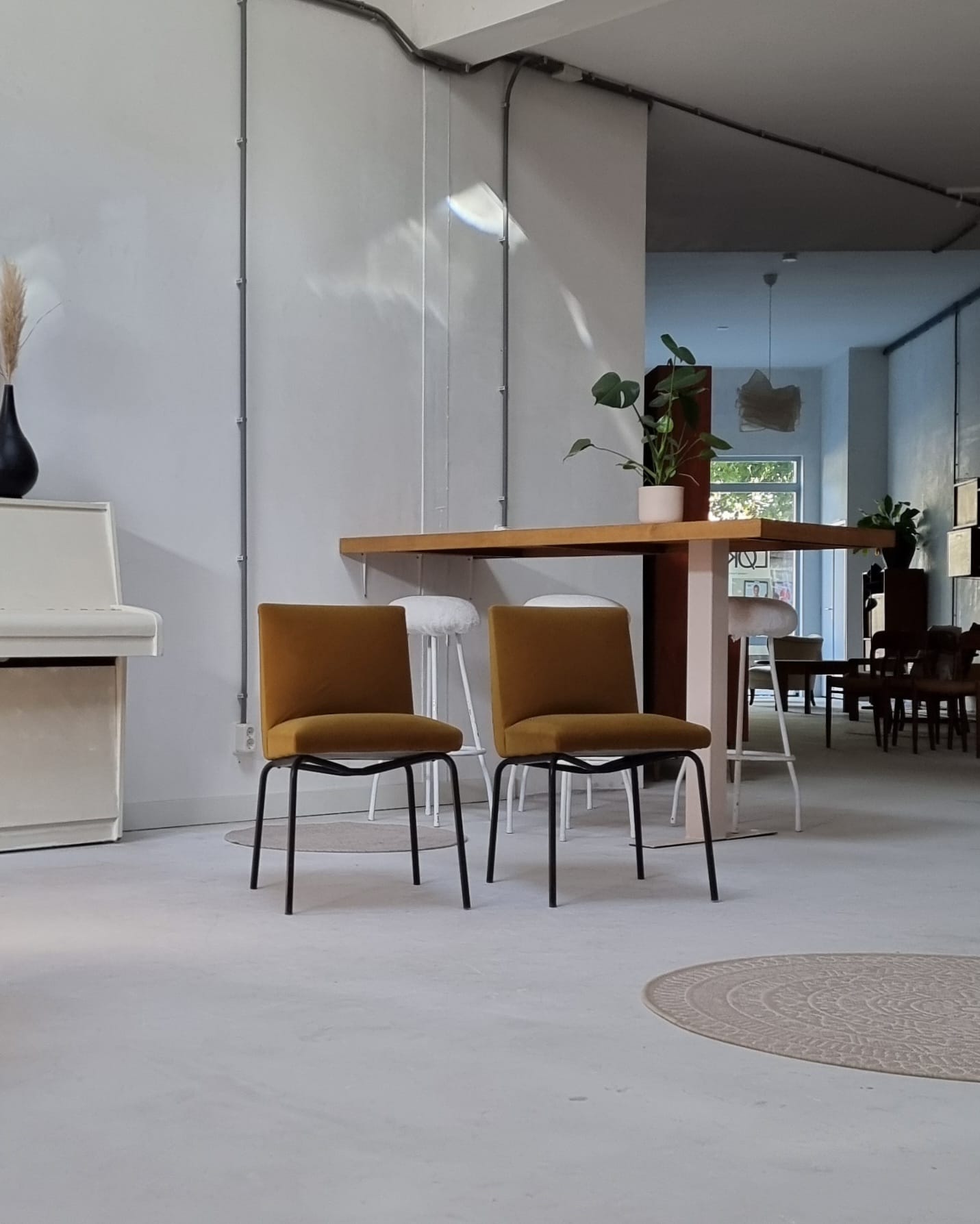 Twee 70's Stoelen image 4