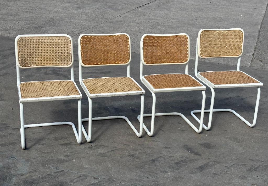 Set Van 4 Cesca Stoelen In Wit Eetkamerstoelen Design image 3