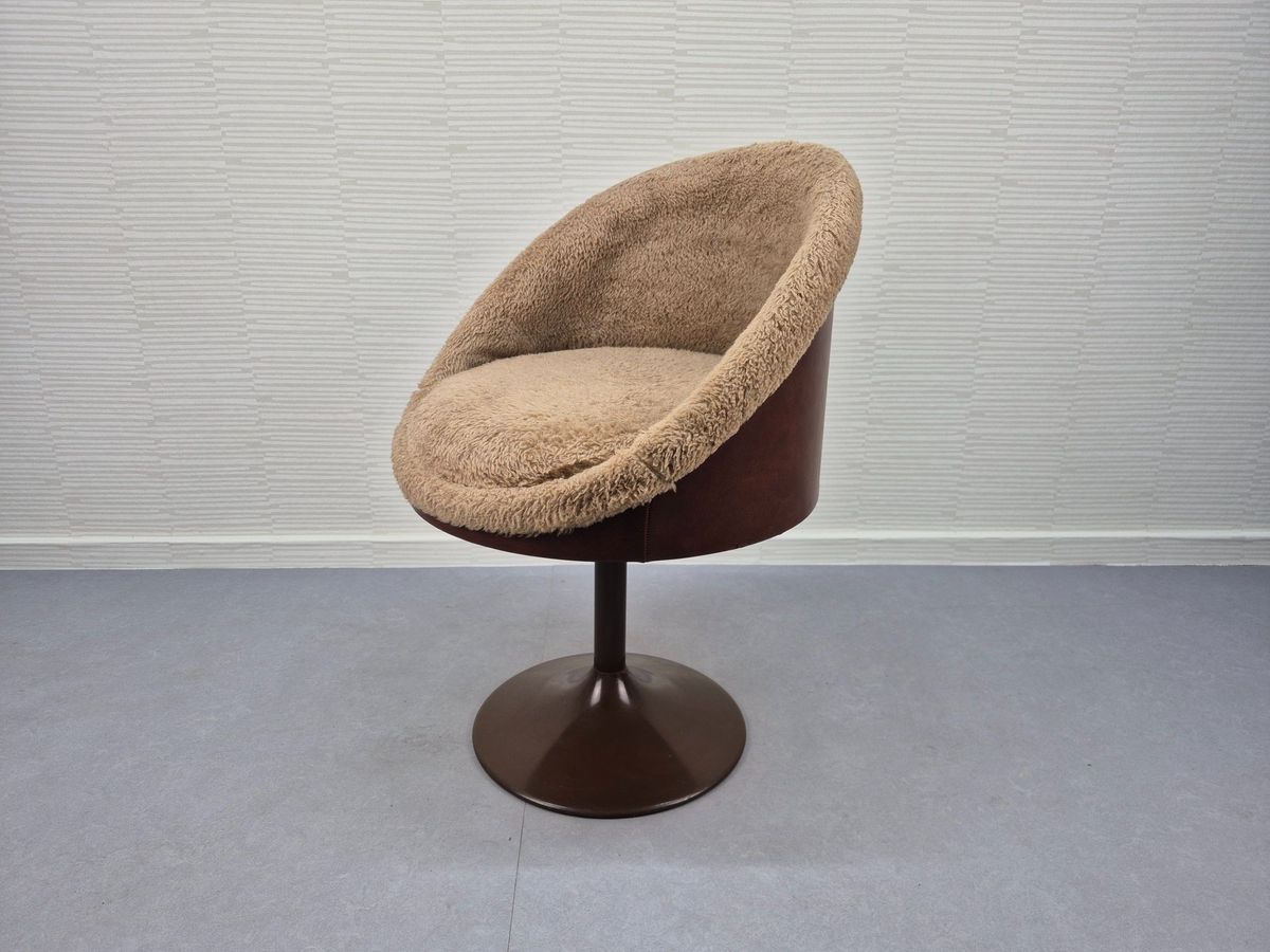 Krukje Met Lage Rugleuning. Vintage Stoeltje Tulp Model. image 4