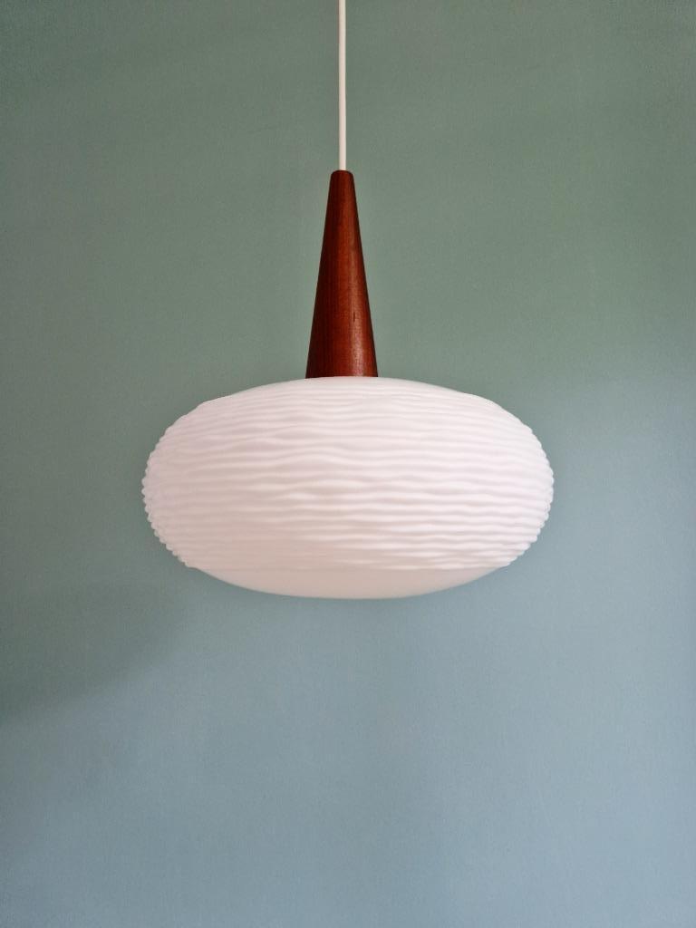 Ophanging In Witte Opaline En Teakhout, Scandinavische Stijl image 8