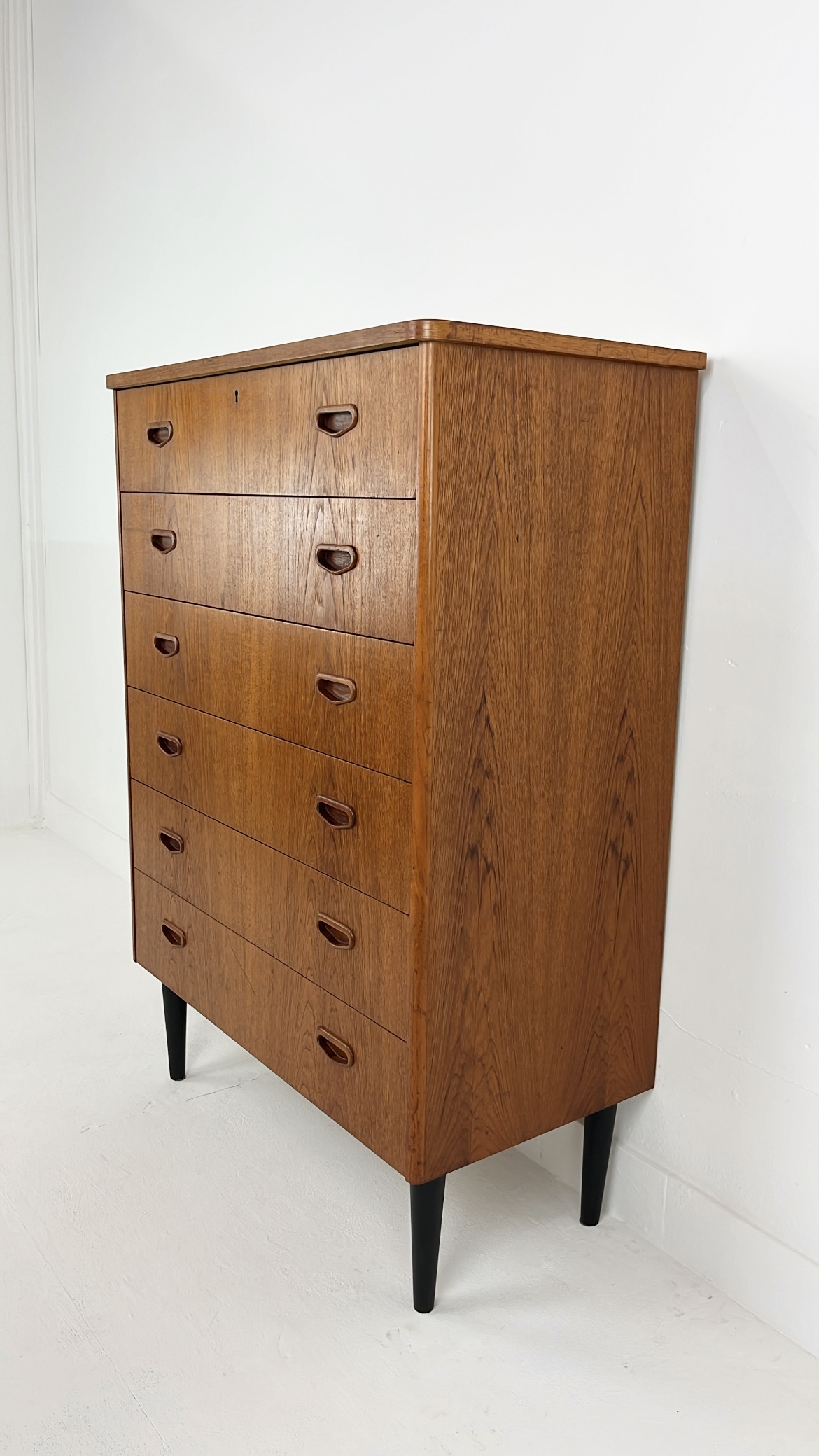 Scandinavisch Vintage Teak Fineren Ladekast Kalmar image 6
