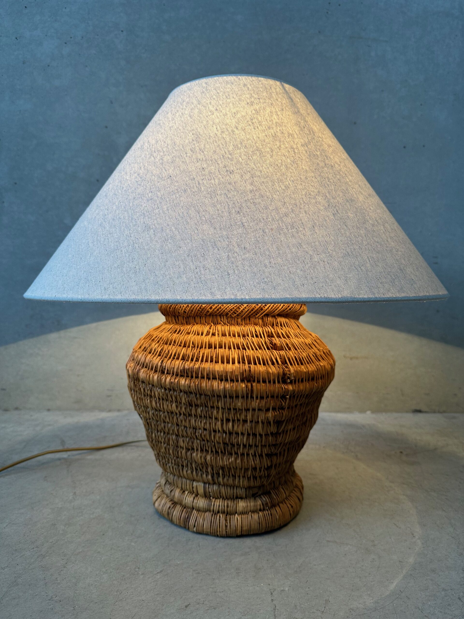 Vintage Tafellamp – Oude Rotan Kruik image 2