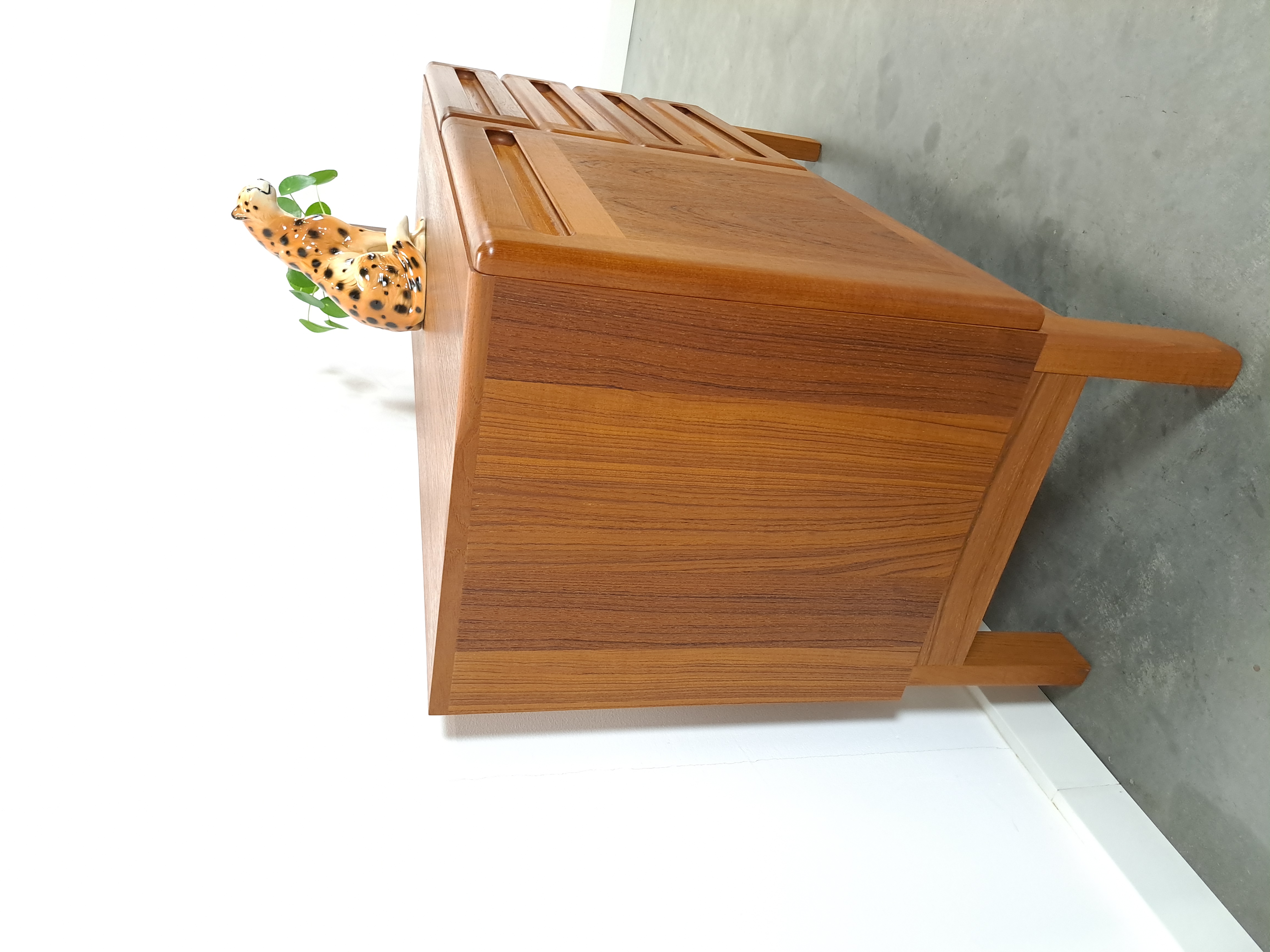 Deens Design Teak Dressoir dyrlund image 11