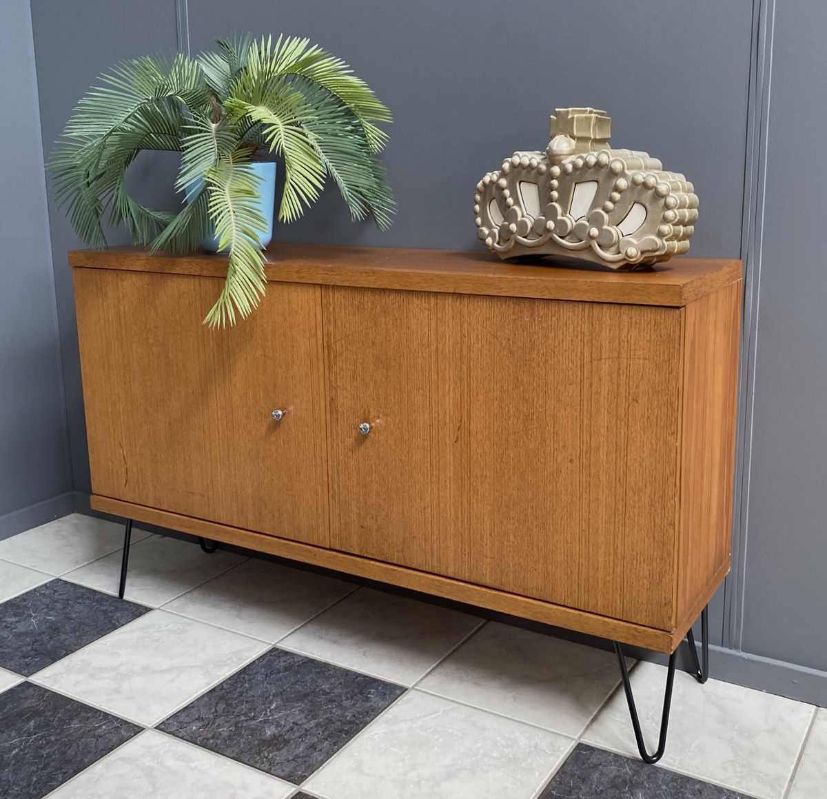 Sideboard By Palette On Hairpin Legs 1970s image 2