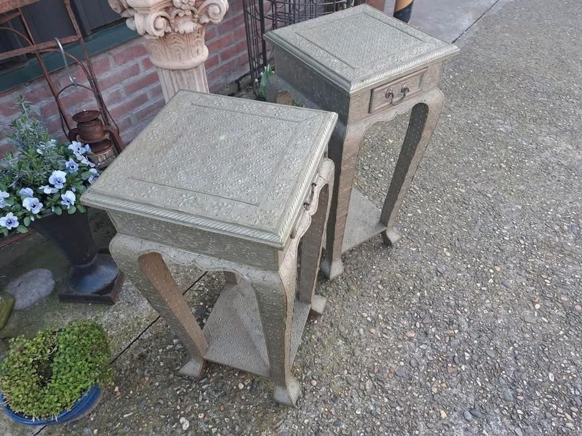 2 Ladekastjes, Nachtkastjes Bekleed Met Beslagen Metaal Afko image 4
