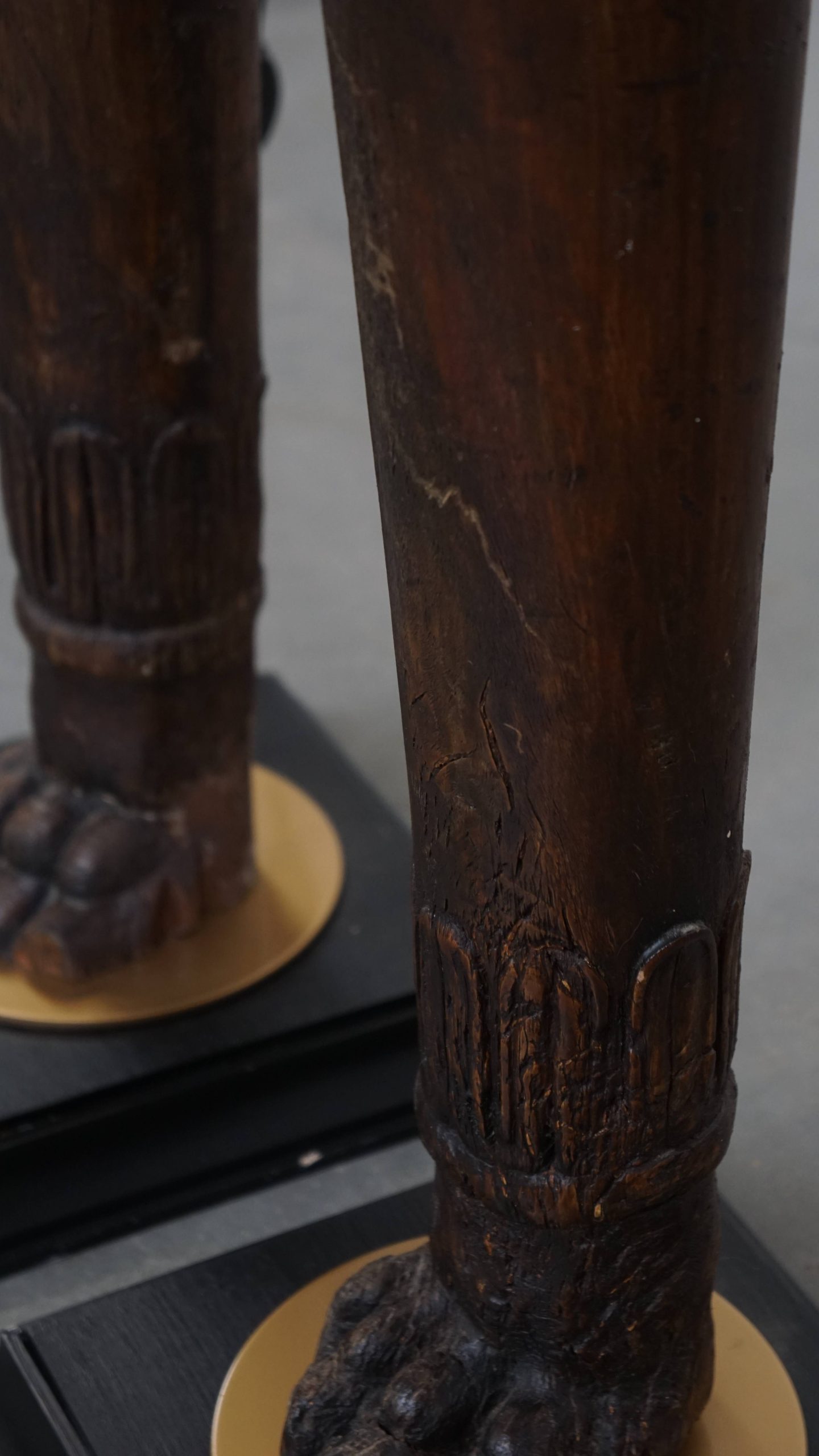 Set Van 2 Prachtige Unieke Handgesneden Antieke Houten Staande Lampen Met Leeuwenkoppen image 10