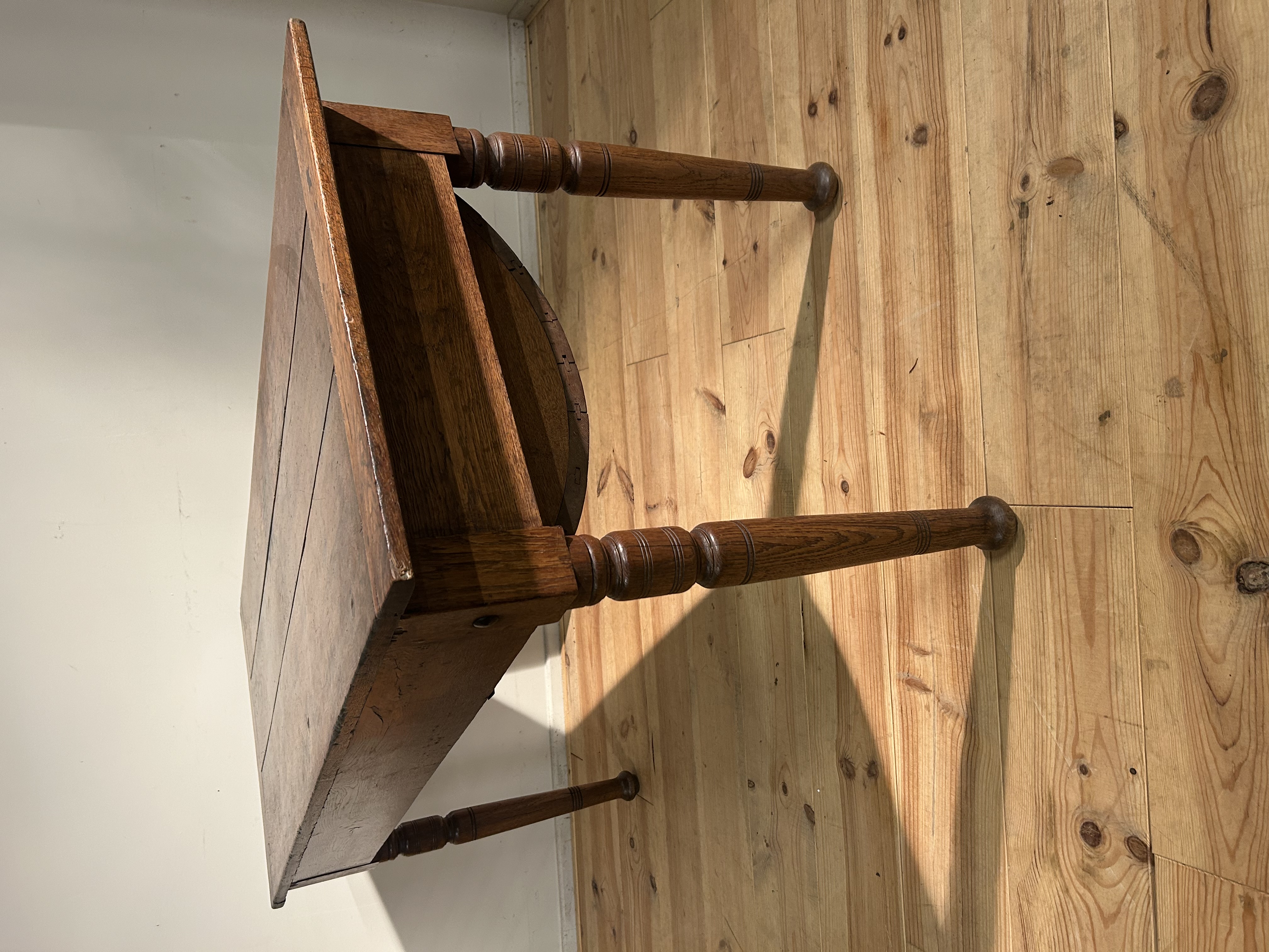 Antieke Petrin Tafel In Eikenhout Circa 1850 image 19