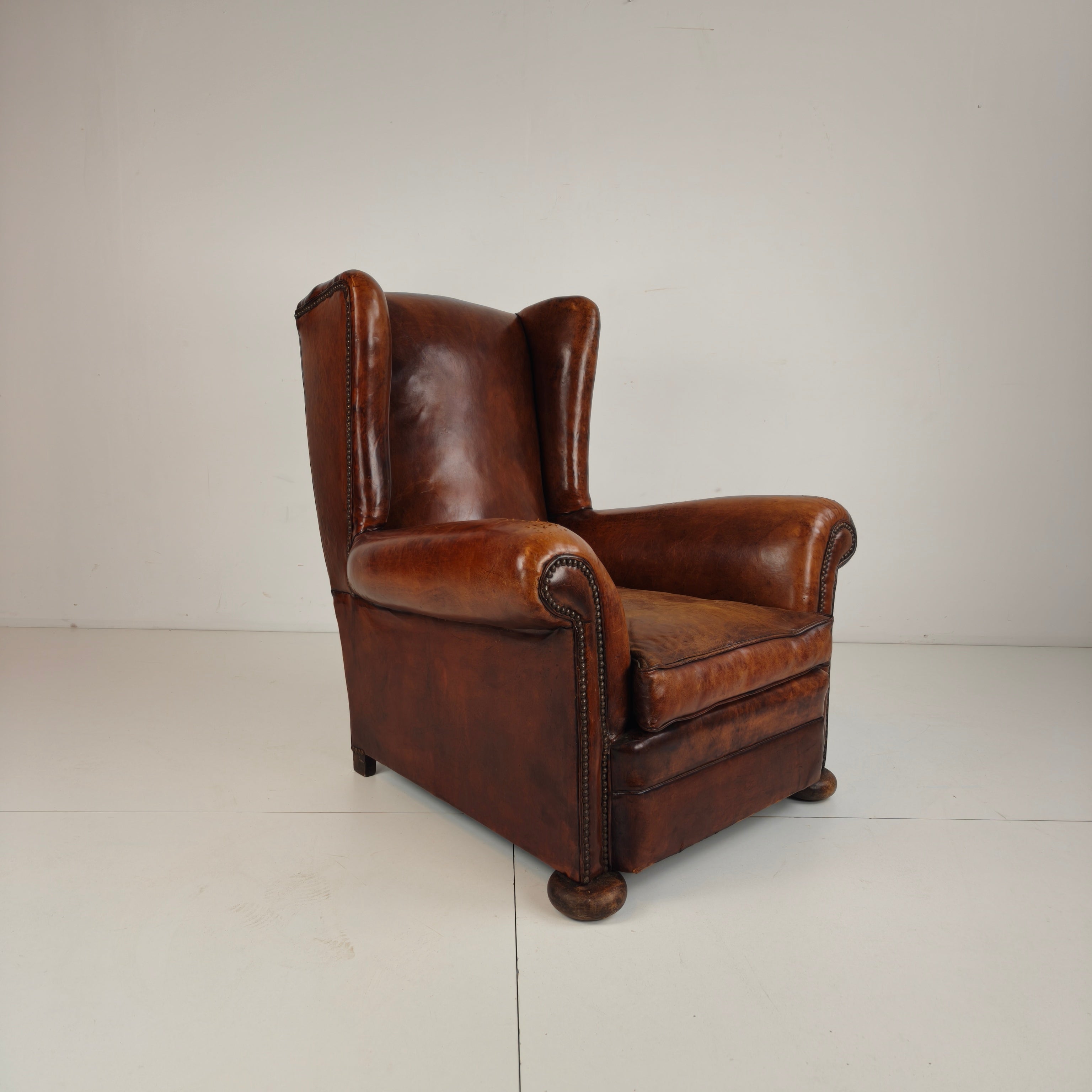 Engelse Leren Fauteuil – Hoge Kwaliteit & Uitstekend Comfort” image 7
