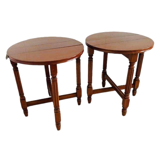 Set Hangoor Bijzettafeltjes Engelse Stijl Gelakt Vruchtenhout 1950 image 3