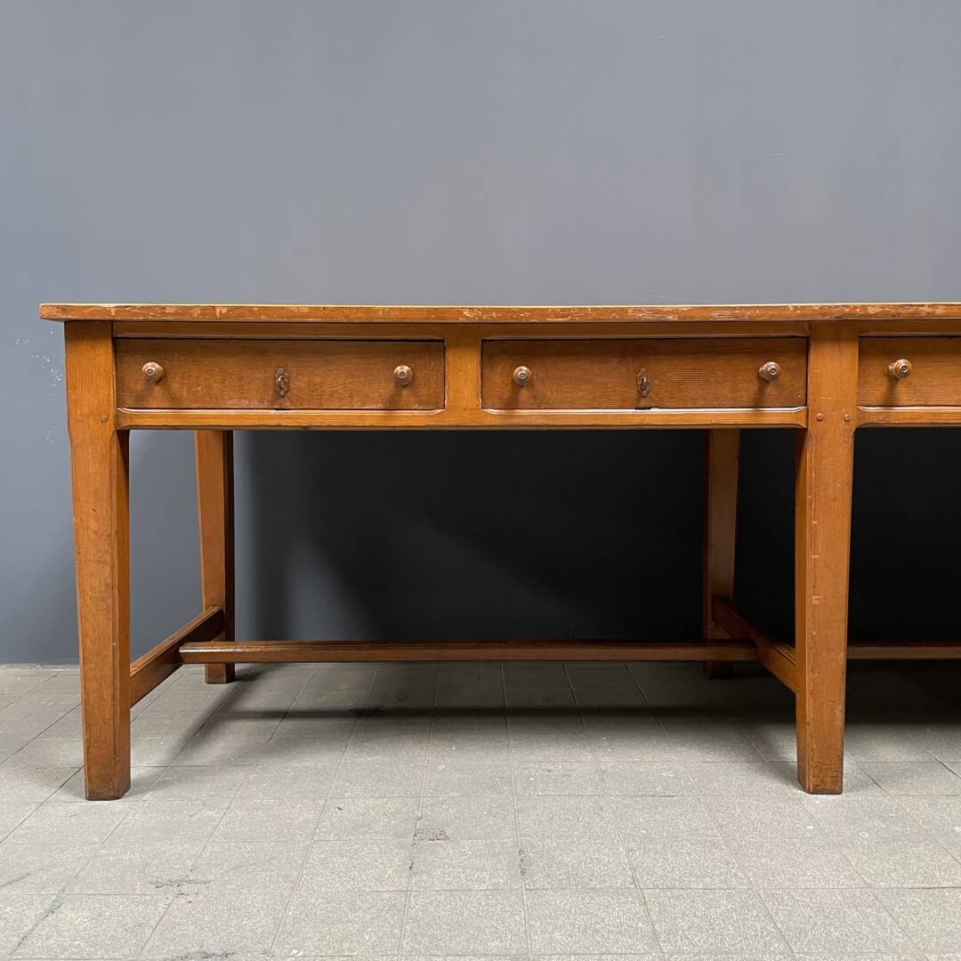 Grote Antieke Draperie Stoffen Tafel image 14