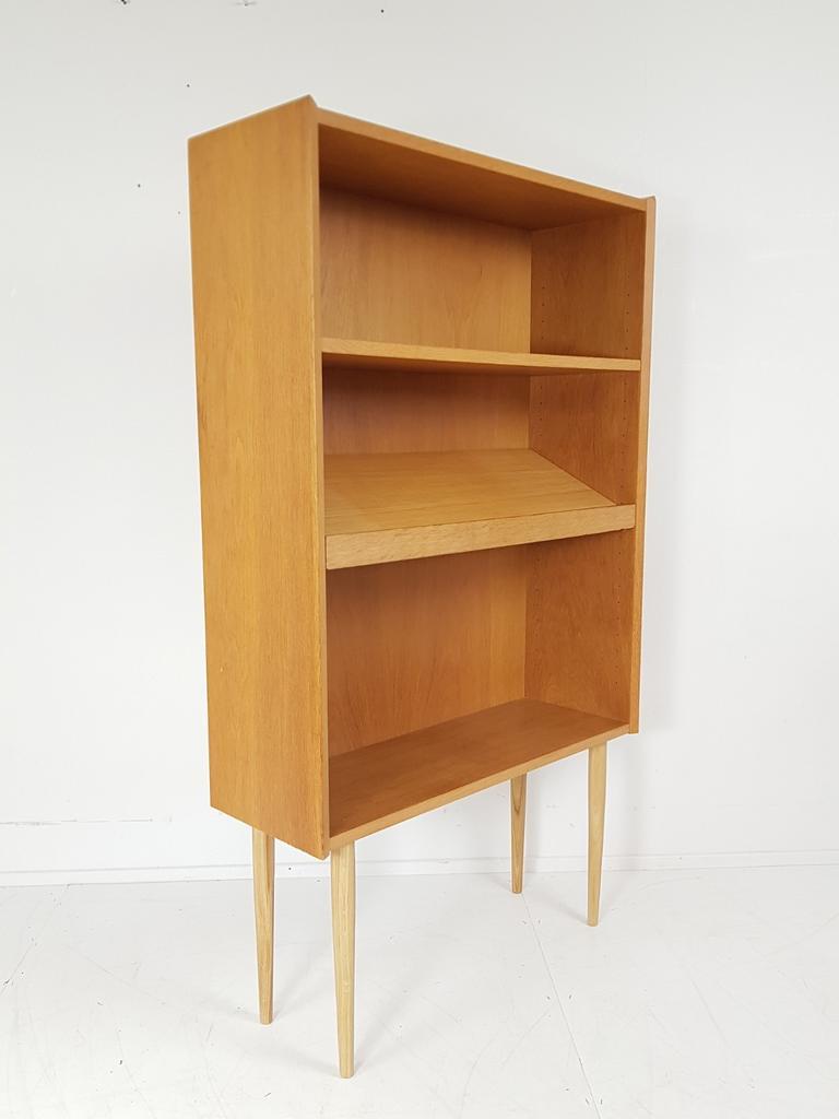 Vintage Deens Boekenkastje Eiken Fineer Met Lectuurgedeelte image 6