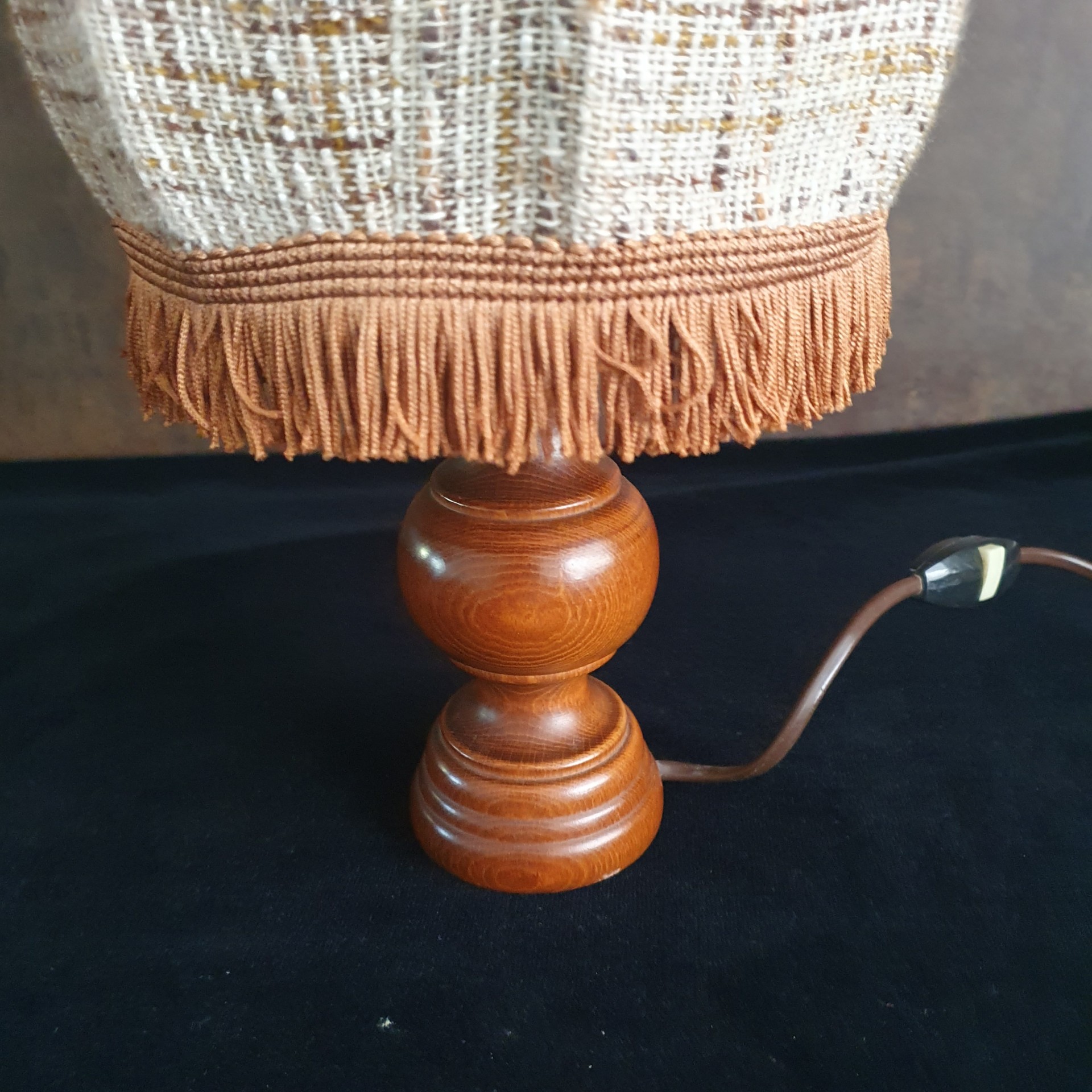 Vintage - Schemerlamp - Bedlamp - Kastlamp - Hout/stof- 2 Stuks image 5