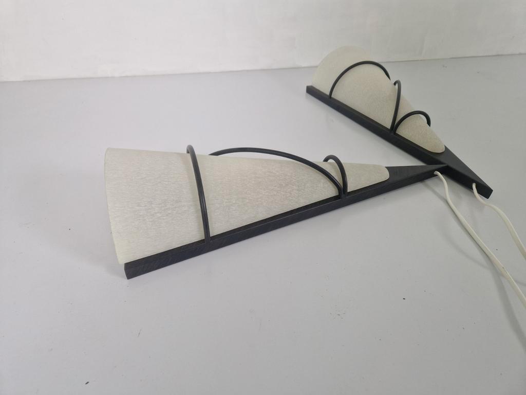 Een Paar Wandlampen Design Metaal Glas. image 7