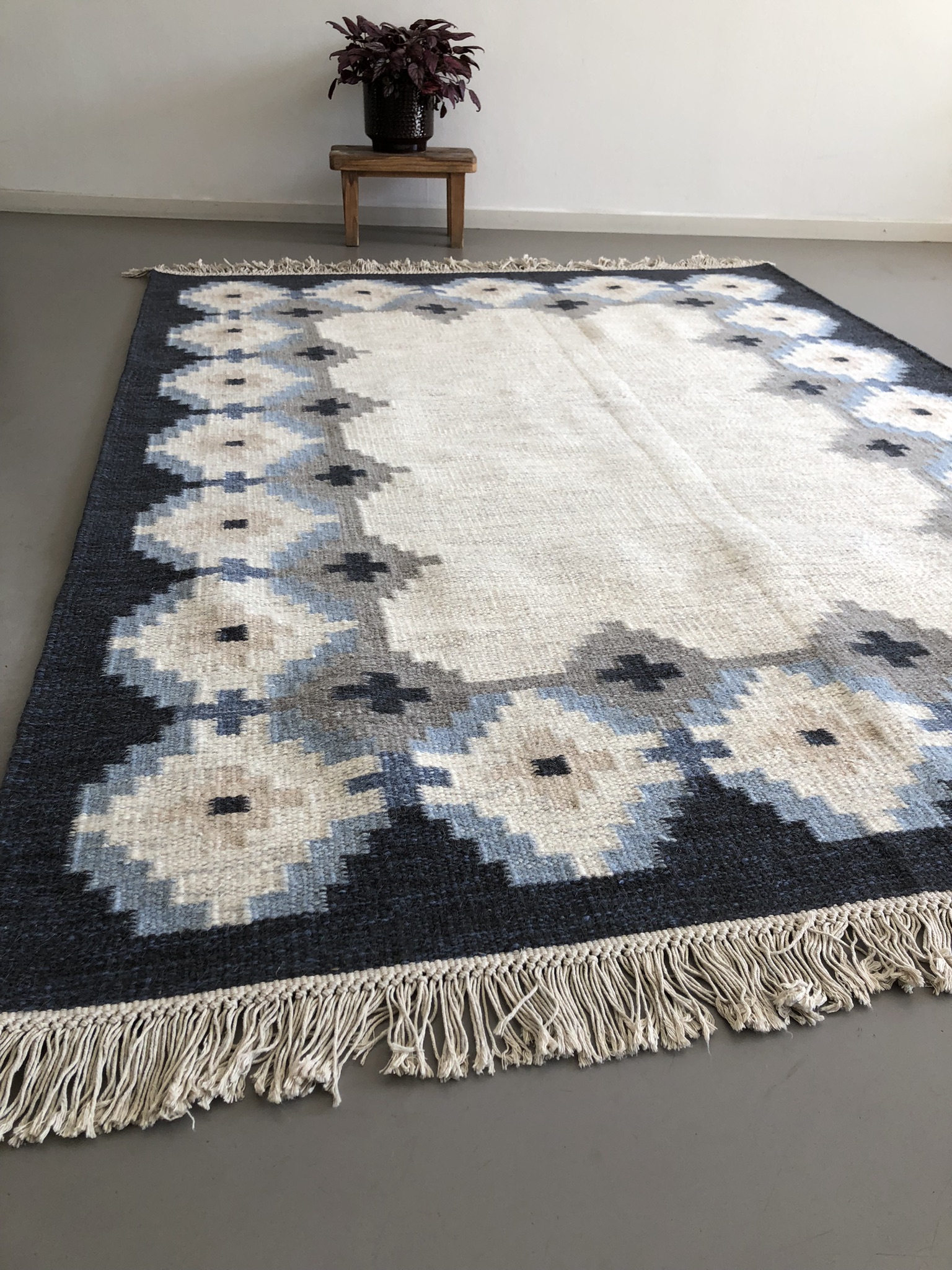 Handgeweven Scandinavisch Wollen Röllakan Vloerkleed Blauw Grijs Crème image 4