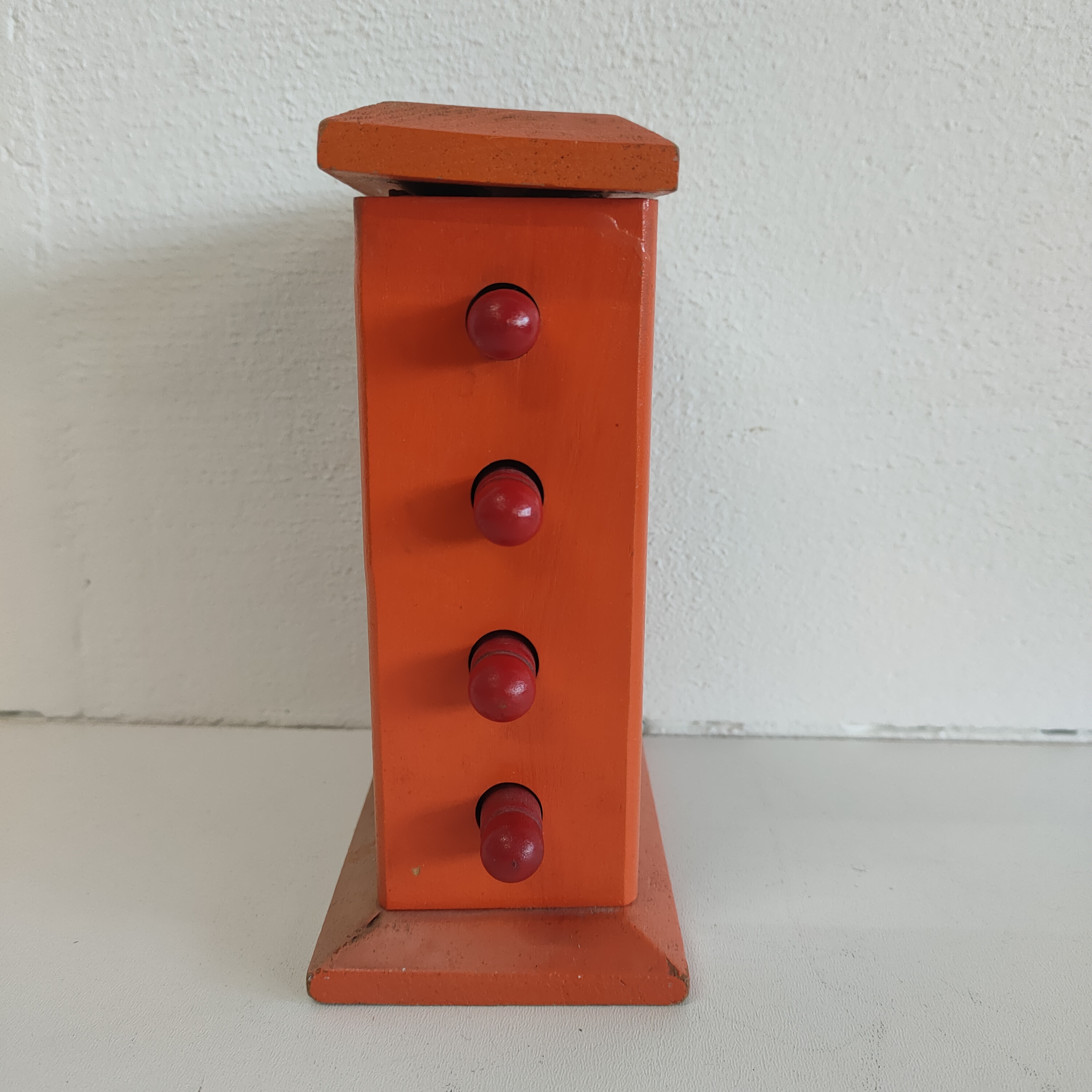 Eeuwigdurende Houten Tafel Kalender Oranje image 4