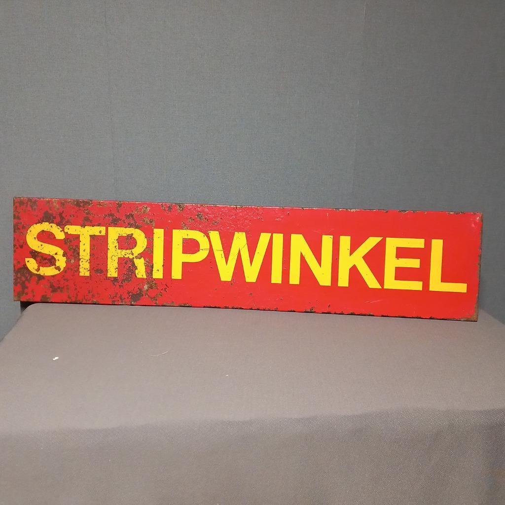 Vintage Reclamebord Van Een Stripwinkel image 4