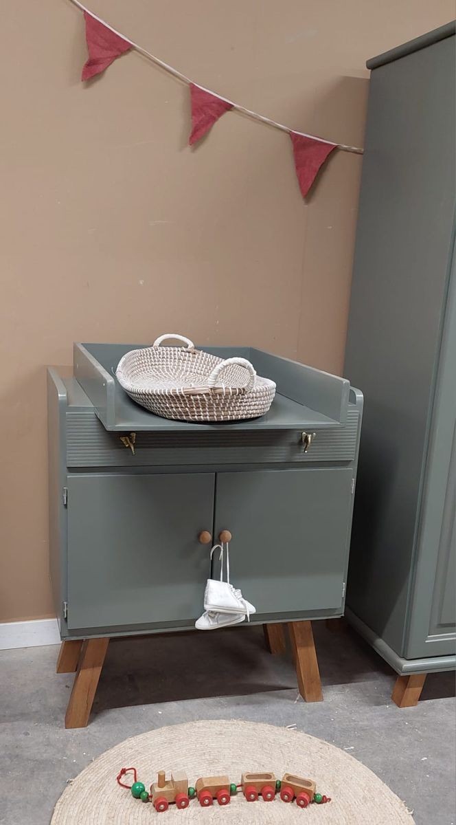Vintage Commode Met Bladvergroter Groen image 2