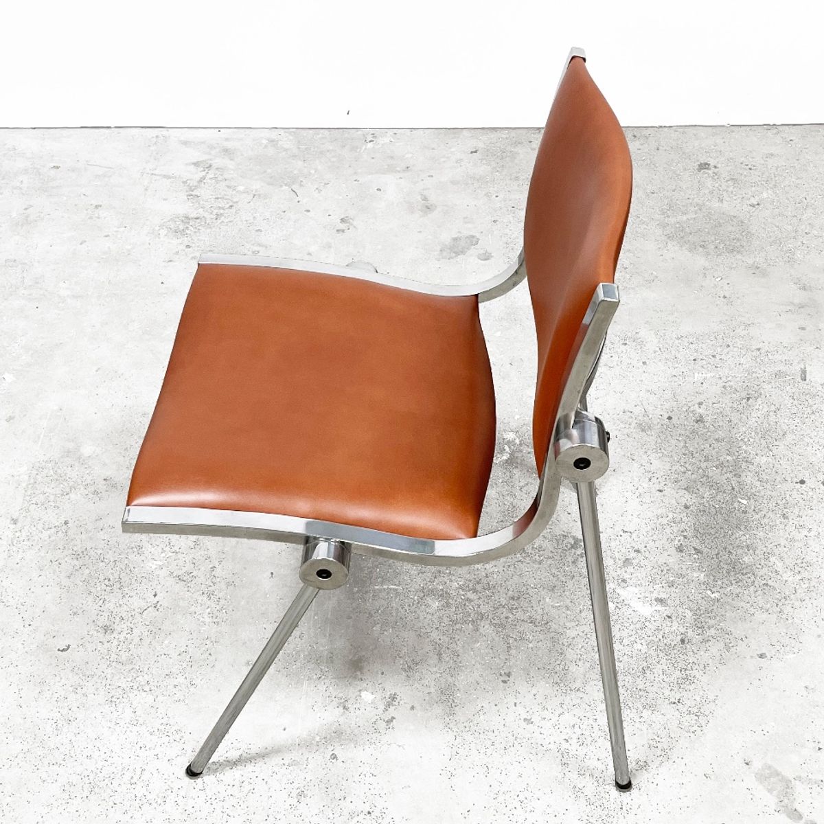 Vintage Italiaanse Vaghi 601 Linea Uno Arch Stoel Opnieuw Bekleed Met Leer. image 2