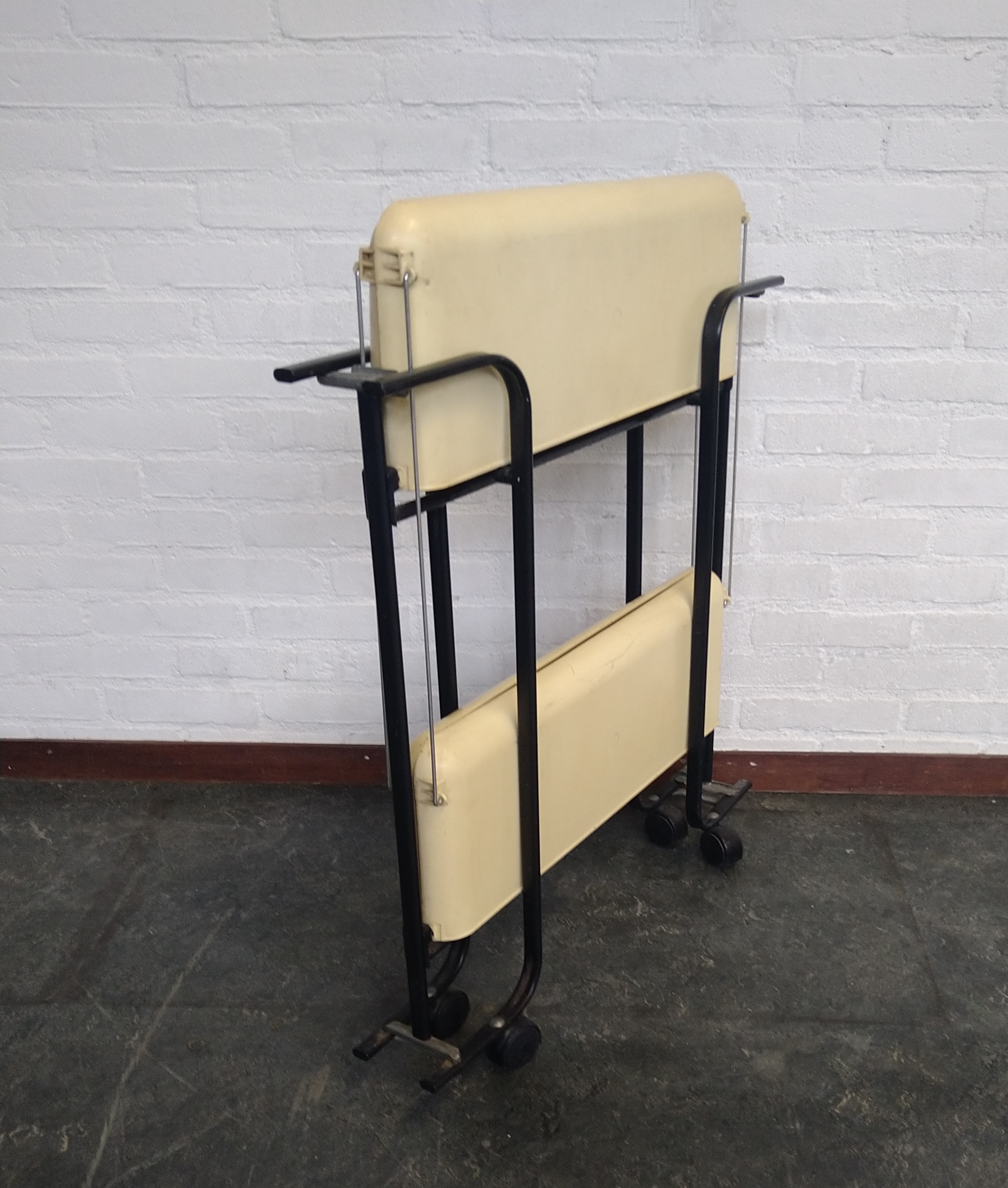 Vintage Serveerwagen/trolley image 7