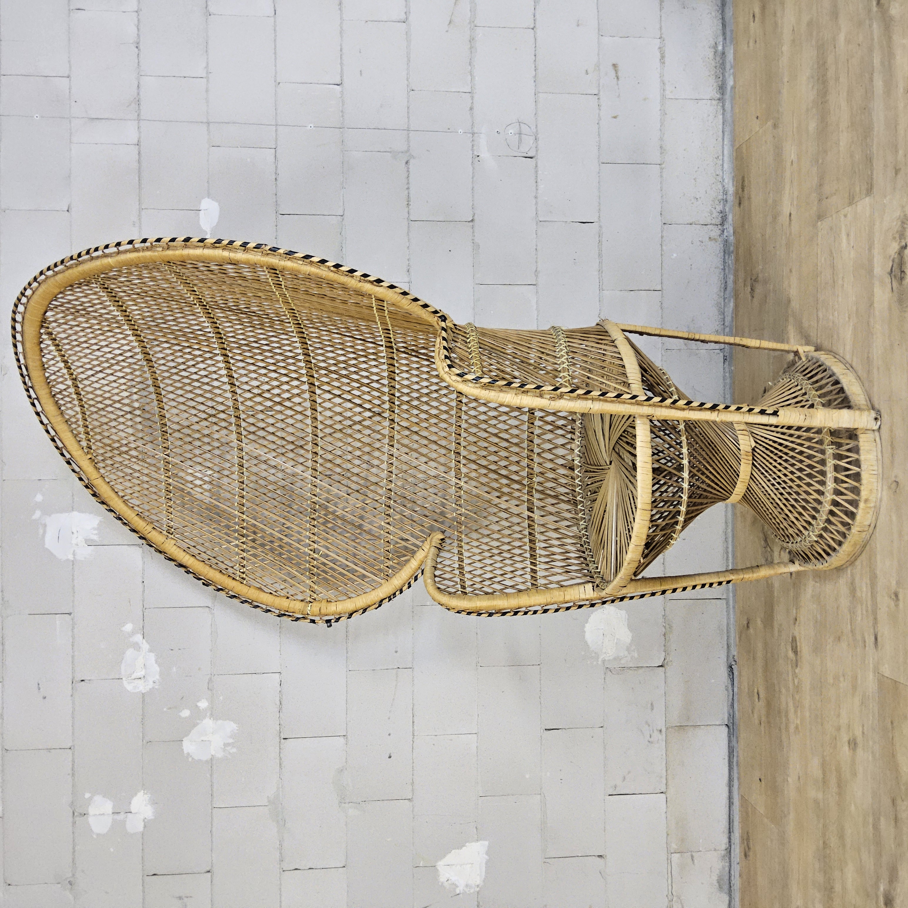 Vintage Rotan Peacock Chair Emmanuelle / Pauwen Stoel (h150cm) image 4