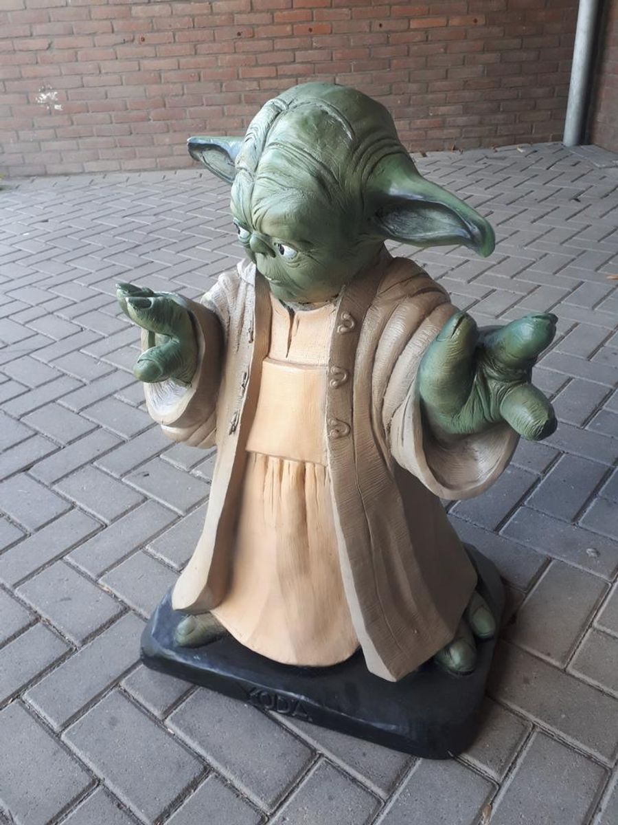 Xxl Yoda Beeld Van Fiberglass Of Kunststof Star Warsstarwars image 6