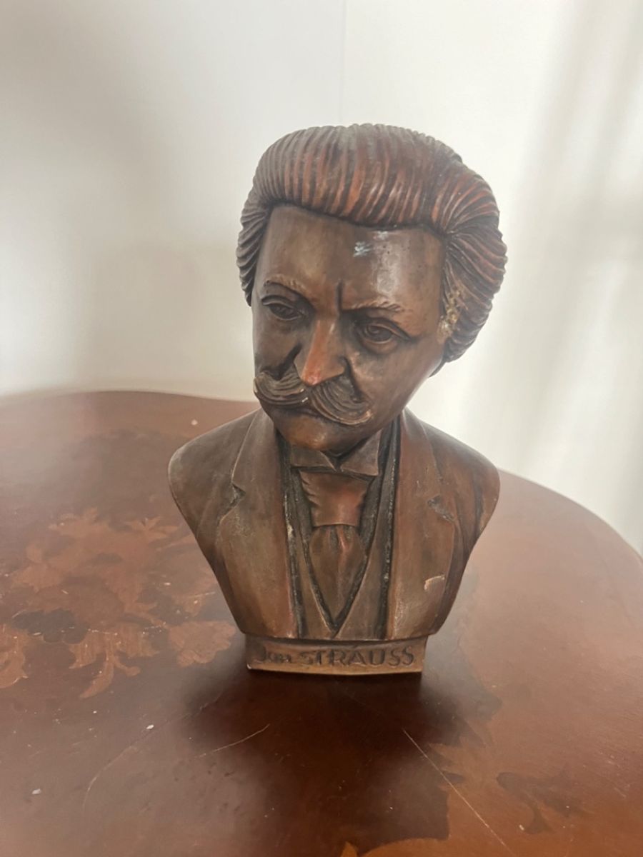 Buste Strauss image 2