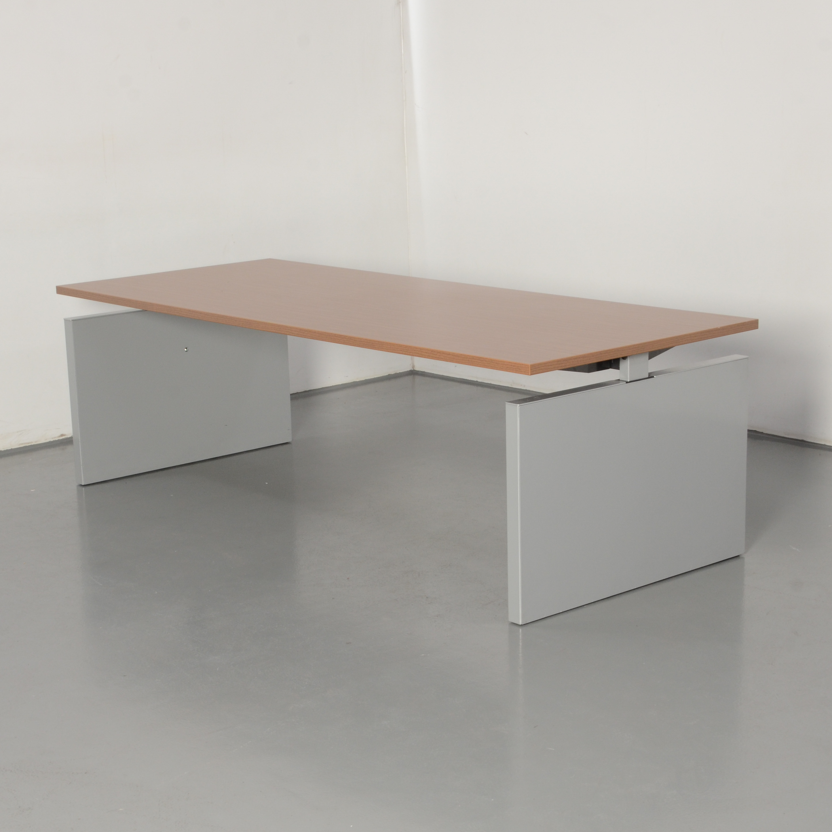 Twinform Bureau, Noten Blad, 200 X 100 Cm, Hoogte Instelbaar Onderstel image 2