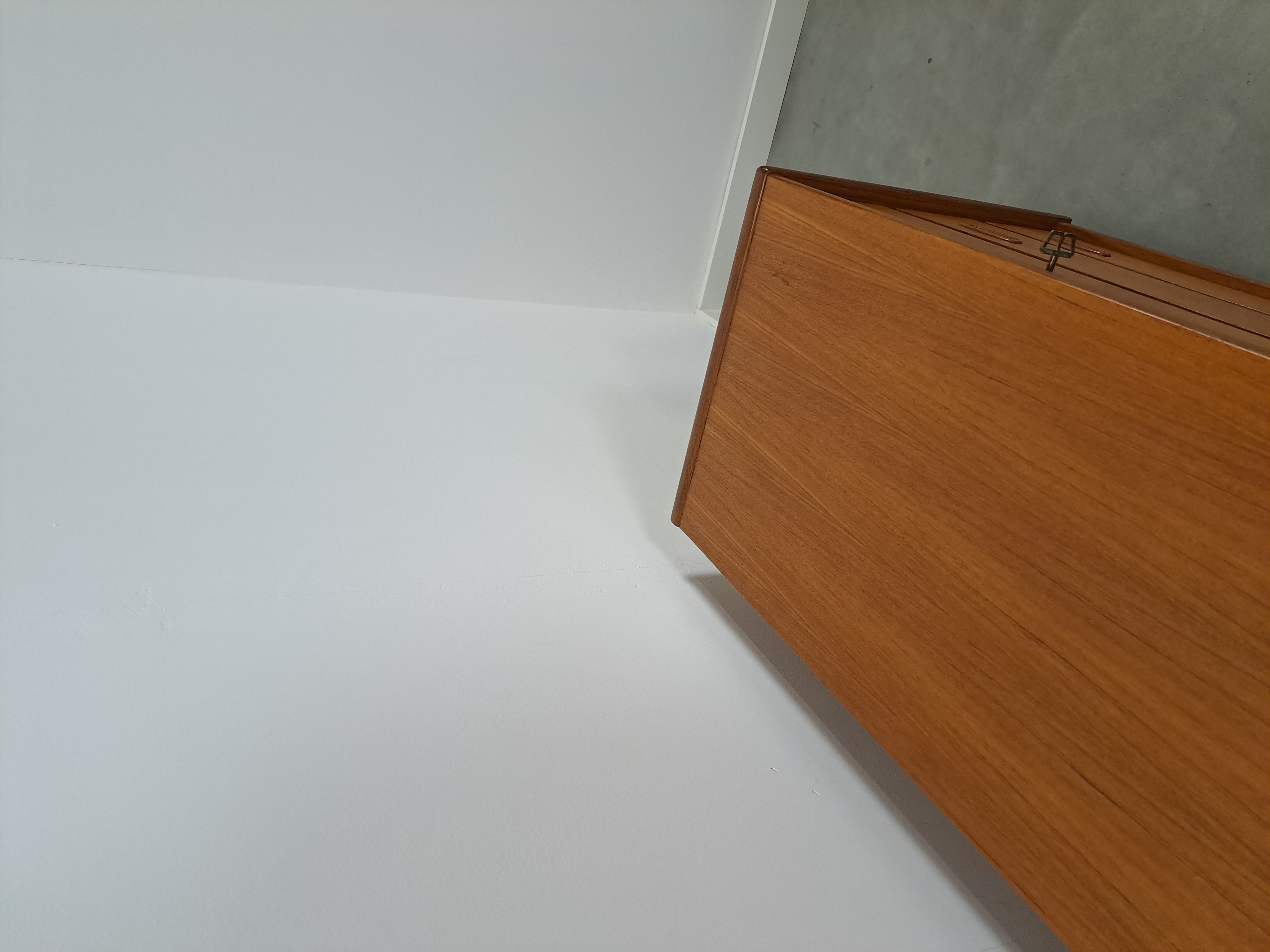 Design Teak Dressoir Bartels Met Lades image 21