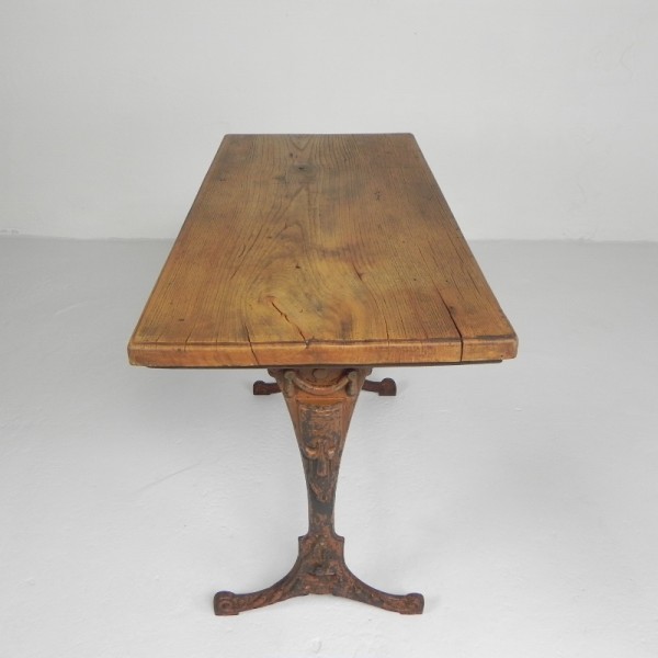 Art Deco Bistrotafel Met Eiken Blad Op Gietijzeren Frame image 12
