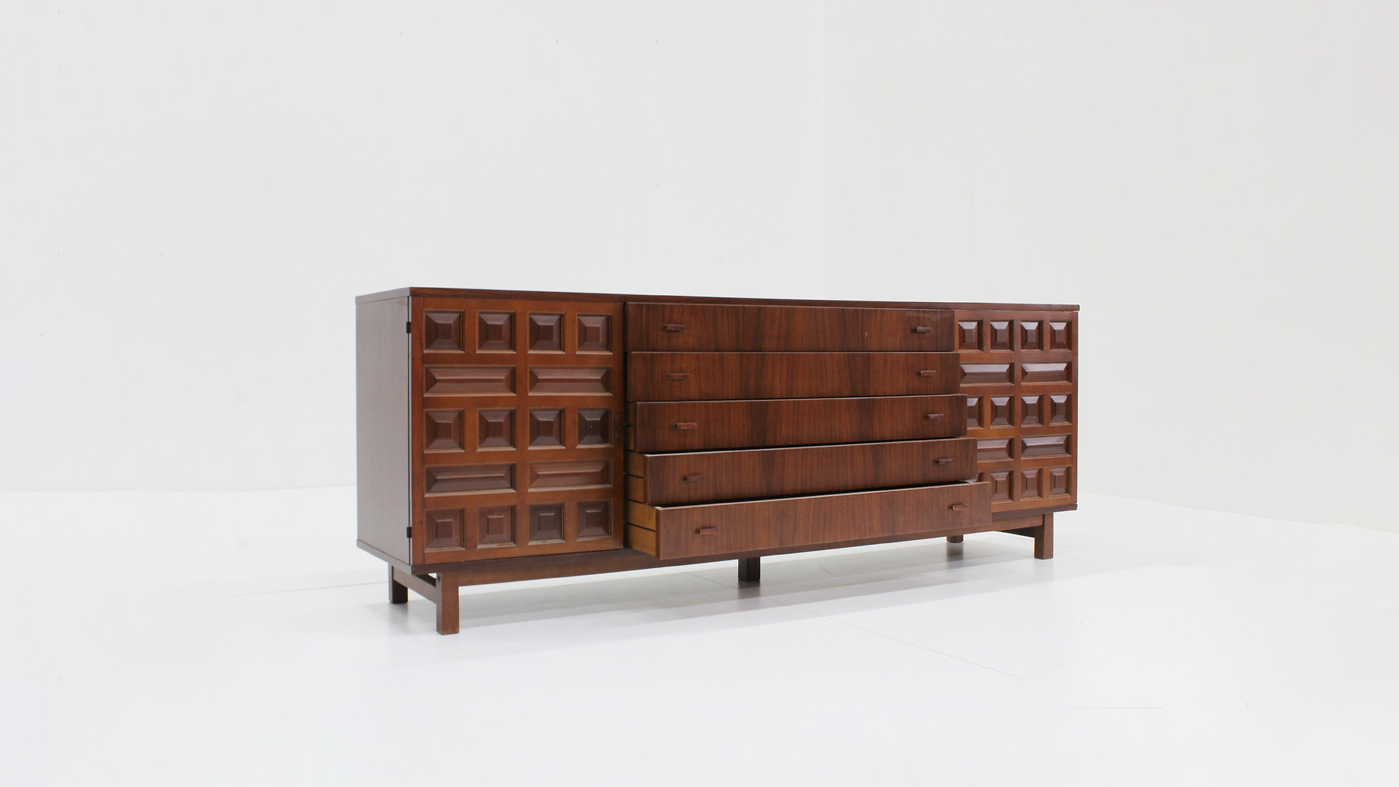 Spanish Brutalist Sideboard Dressoir image 14