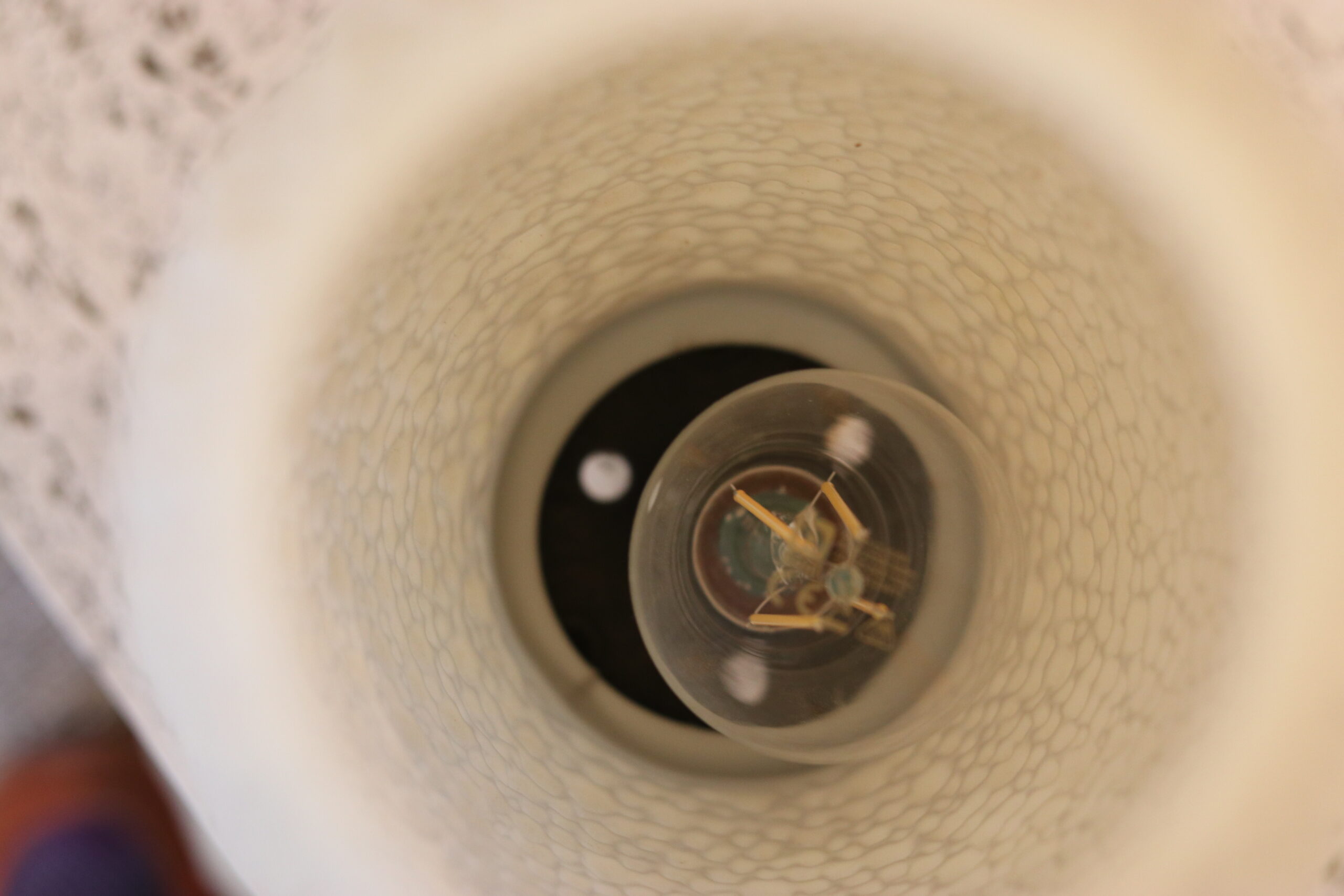 Lampe Mid-century En Plastique Texturé, Années 50–60 image 5