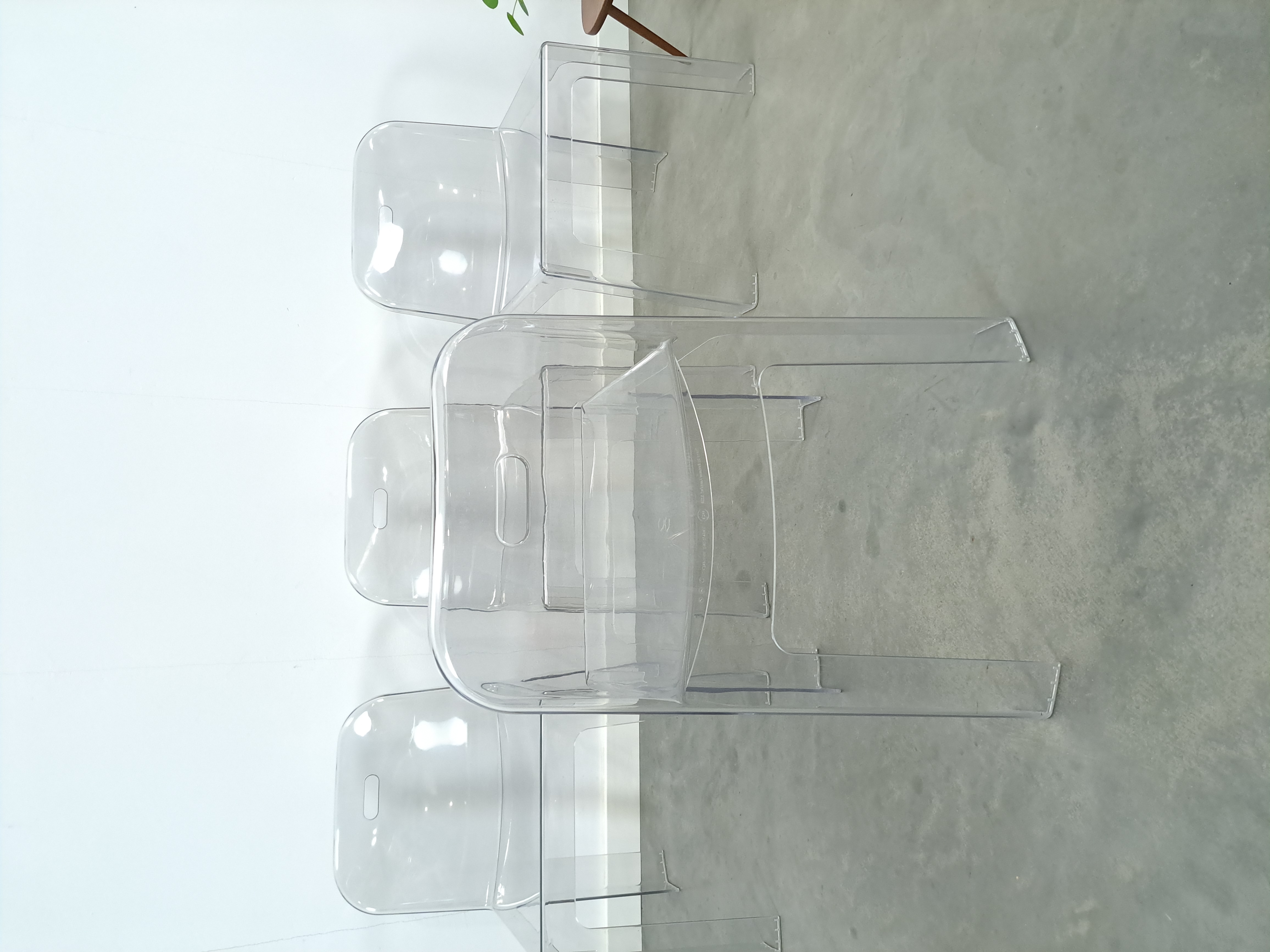 Design Plexiglas Stapelbare Stoelen Trono By Sottsass Associati 2005 Segis Italy image 9