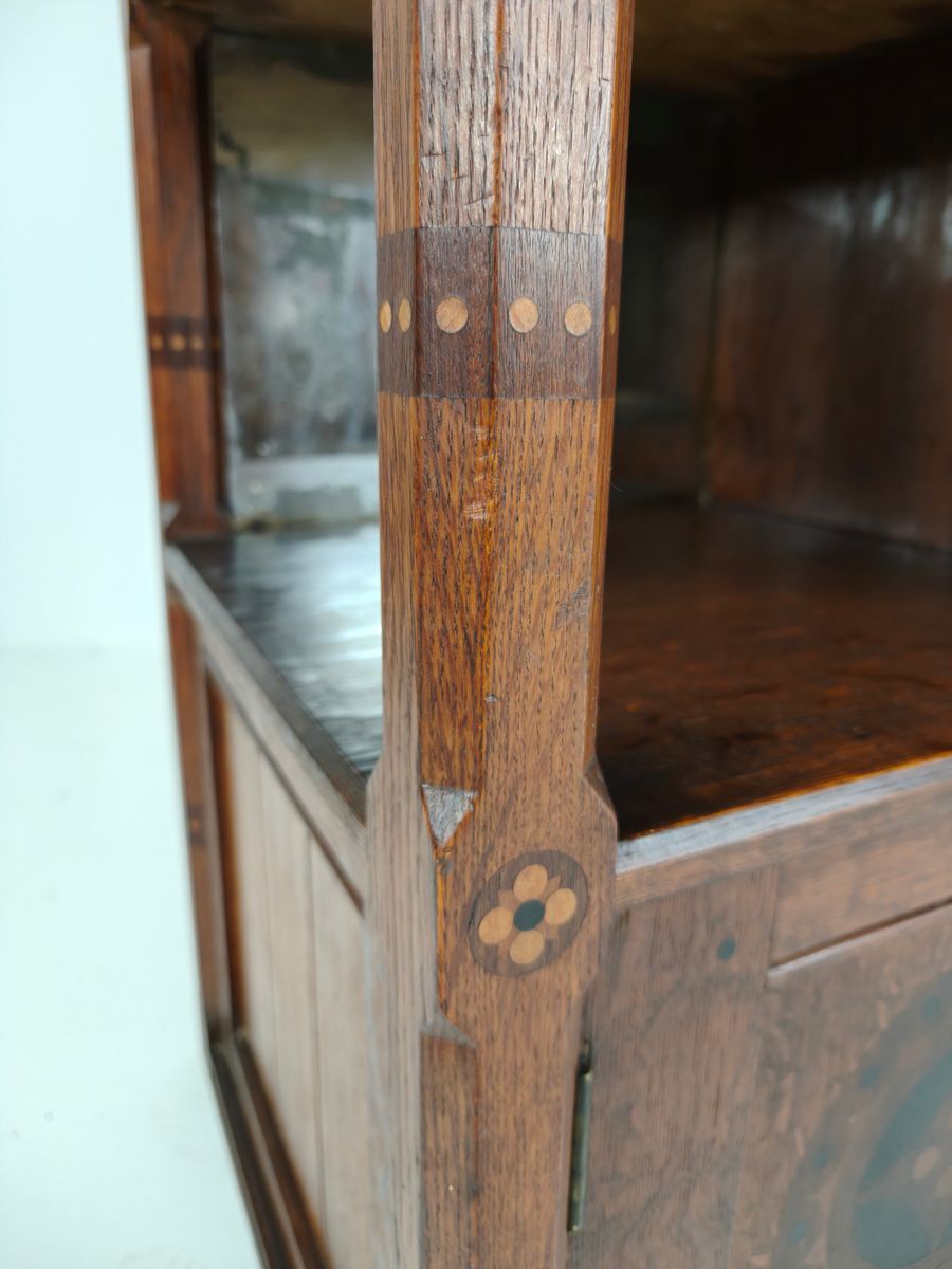 Zeldzaam 19e-eeuws Engels Arts & Crafts Eikenhouten Dressoir Van Pratt & Prince – Inlegwerk Met Zonnebloemmotie image 6