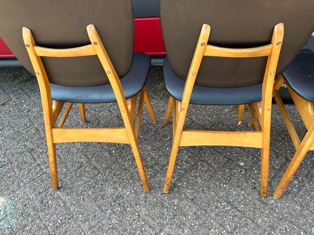Set Van 4 Vintage Stoelen image 11