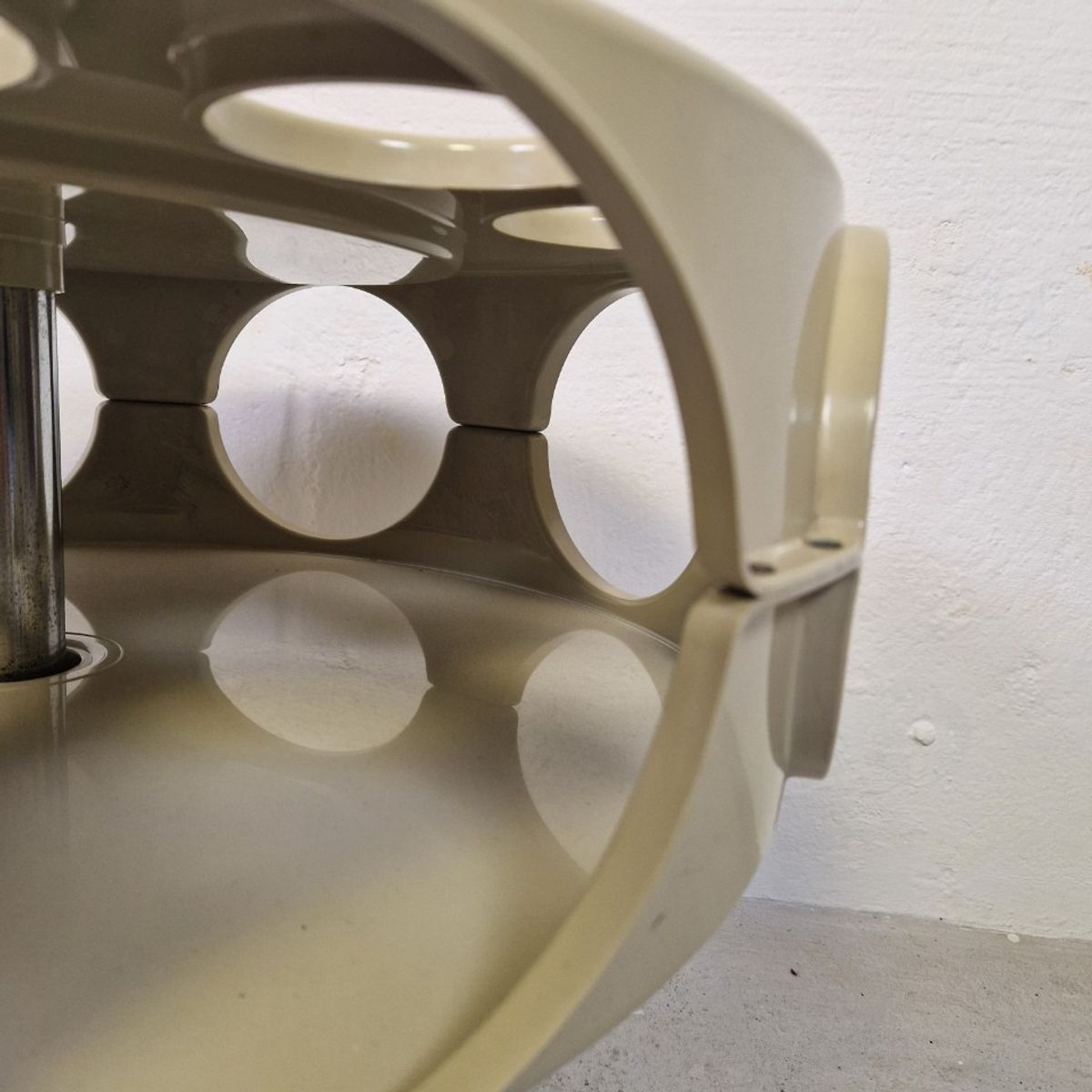 Rotobar Van Curver Jaren 70 Salaontafel image 2