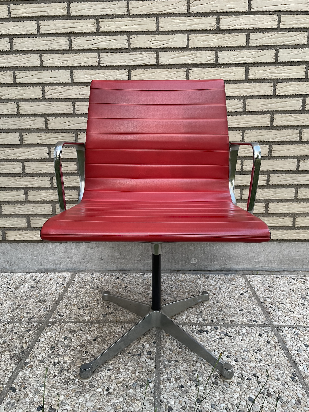 Ea108-stoel Van Charles & Ray Eames Voor Herman Miller, 1970s. image 7