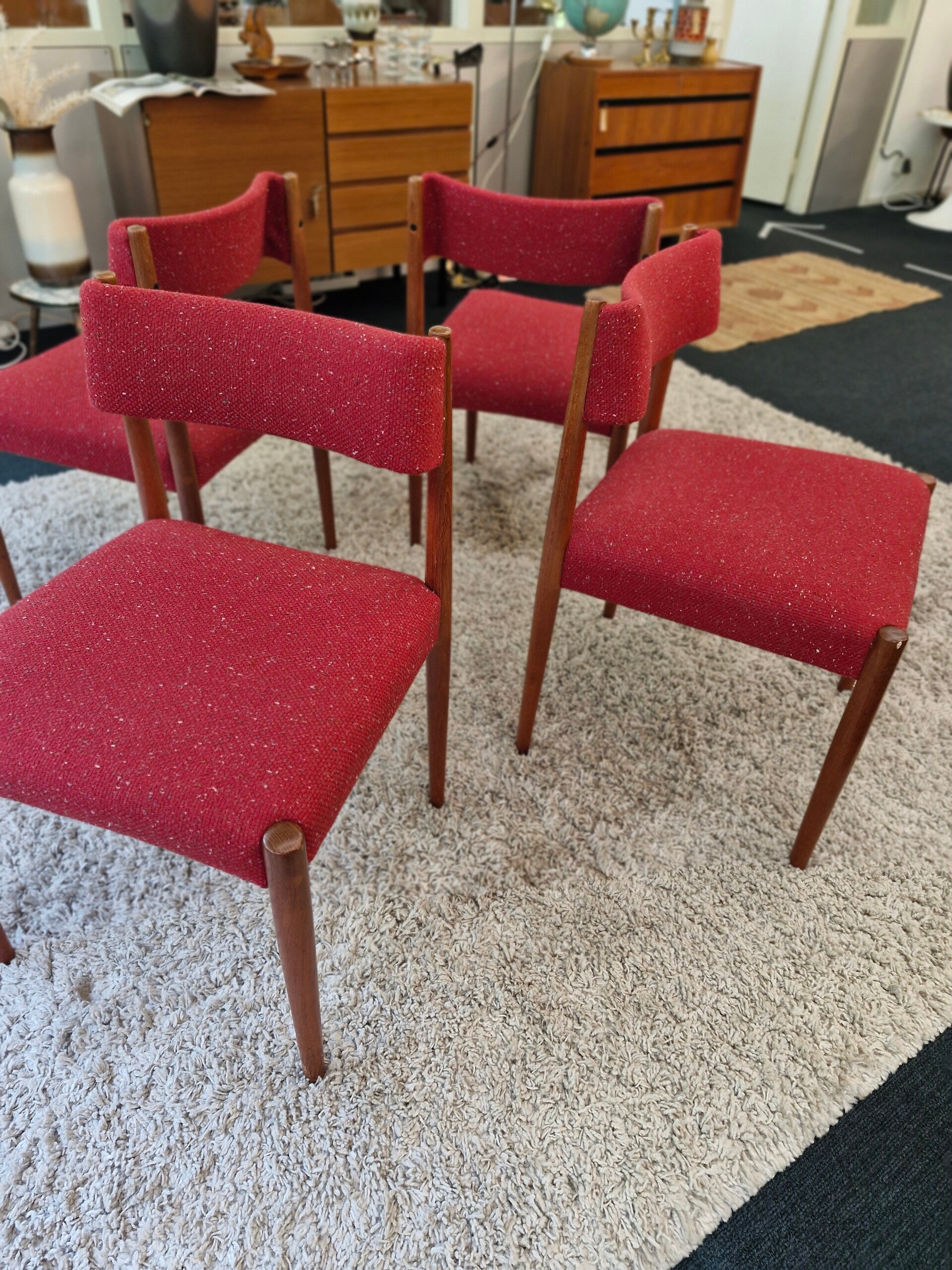 Set Van Vier Bovenkamp Bender Madsen Eetkamerstoelen image 6