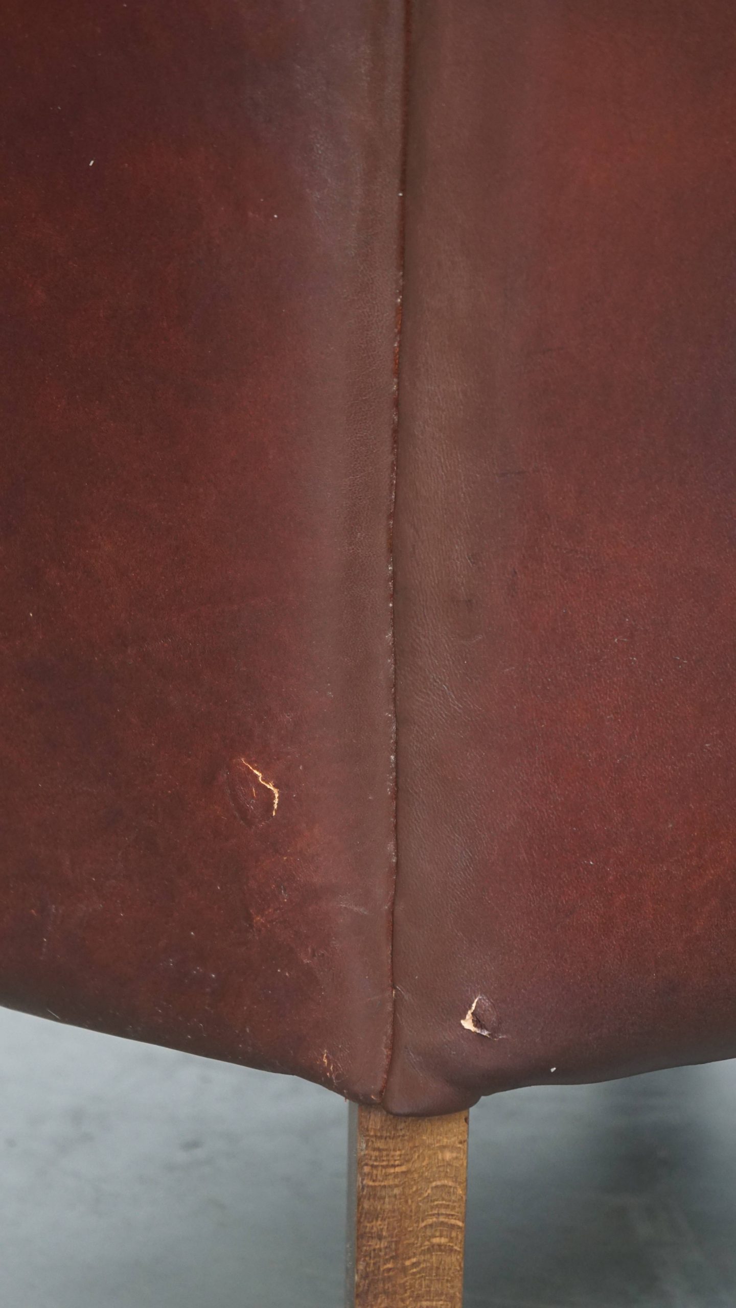 Vintage Karaktervolle Fauteuil Gemaakt Van Schapenleer Met Een Prachtige Warme Kleurstelling image 15