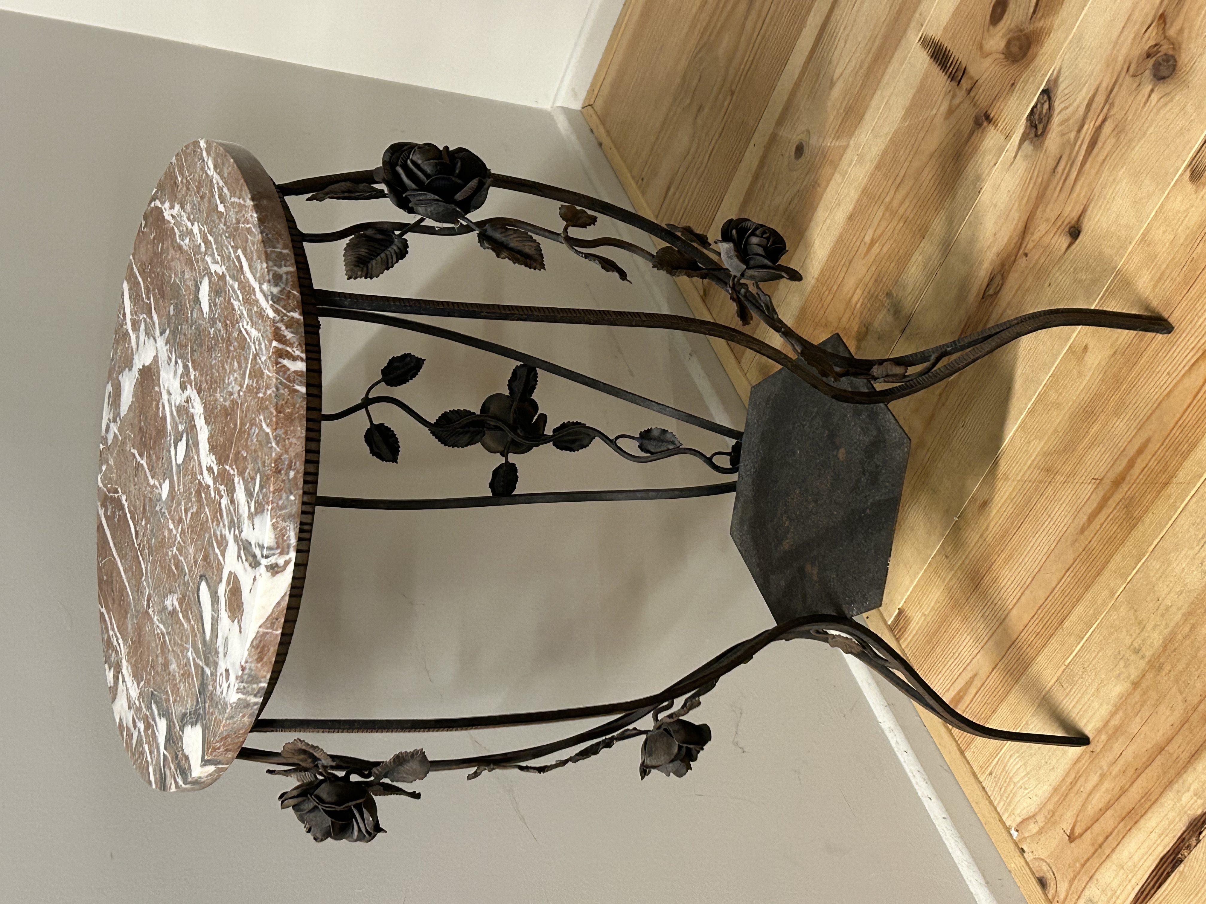 Gesmede Tafel Met Marmer Van Boeckel Style image 5