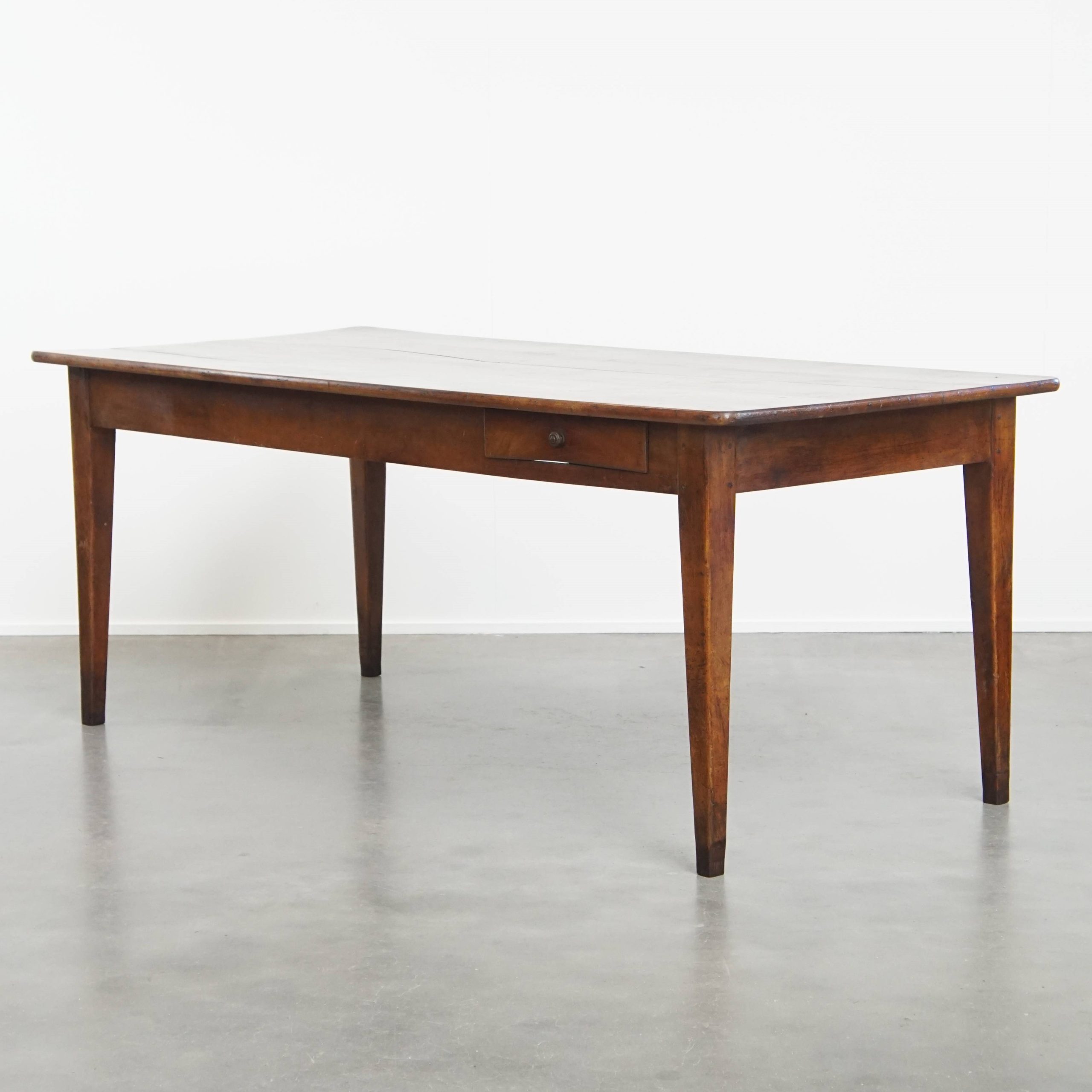 Antieke Franse Eettafel Gemaakt Van Kersenhout In Een Warme Kleur image 2