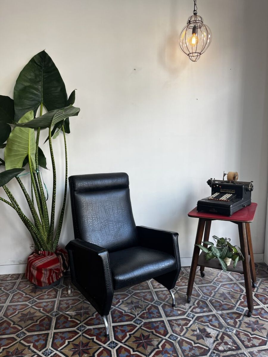 Mid-century Fauteuil 🖤 Zwarte Skai image 3