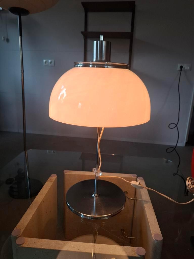 Vintage Guzzini Faro Tafellamp image 2