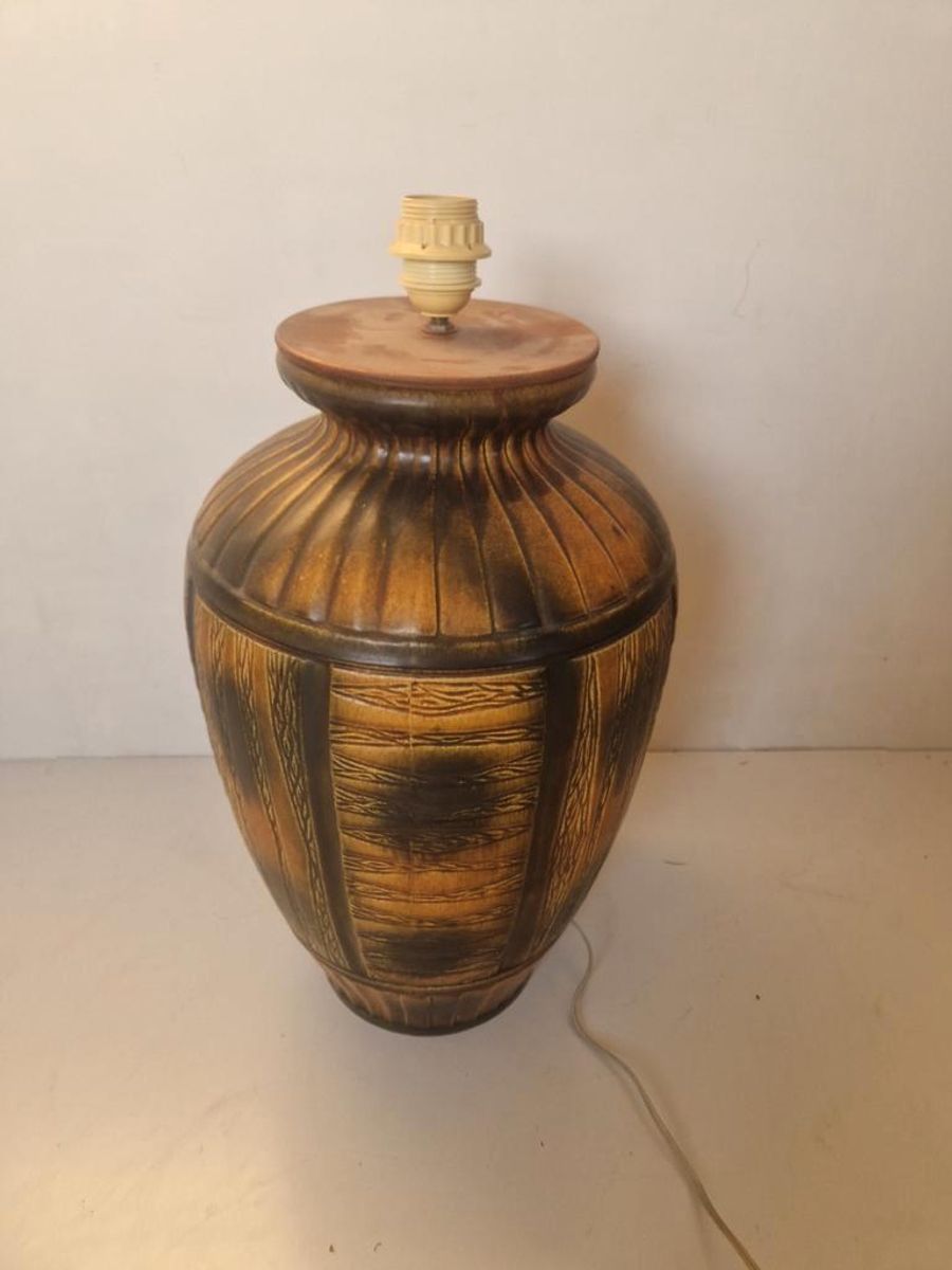 West Germany Vintage 380-50 Keramiek Tafelllamp. image 2